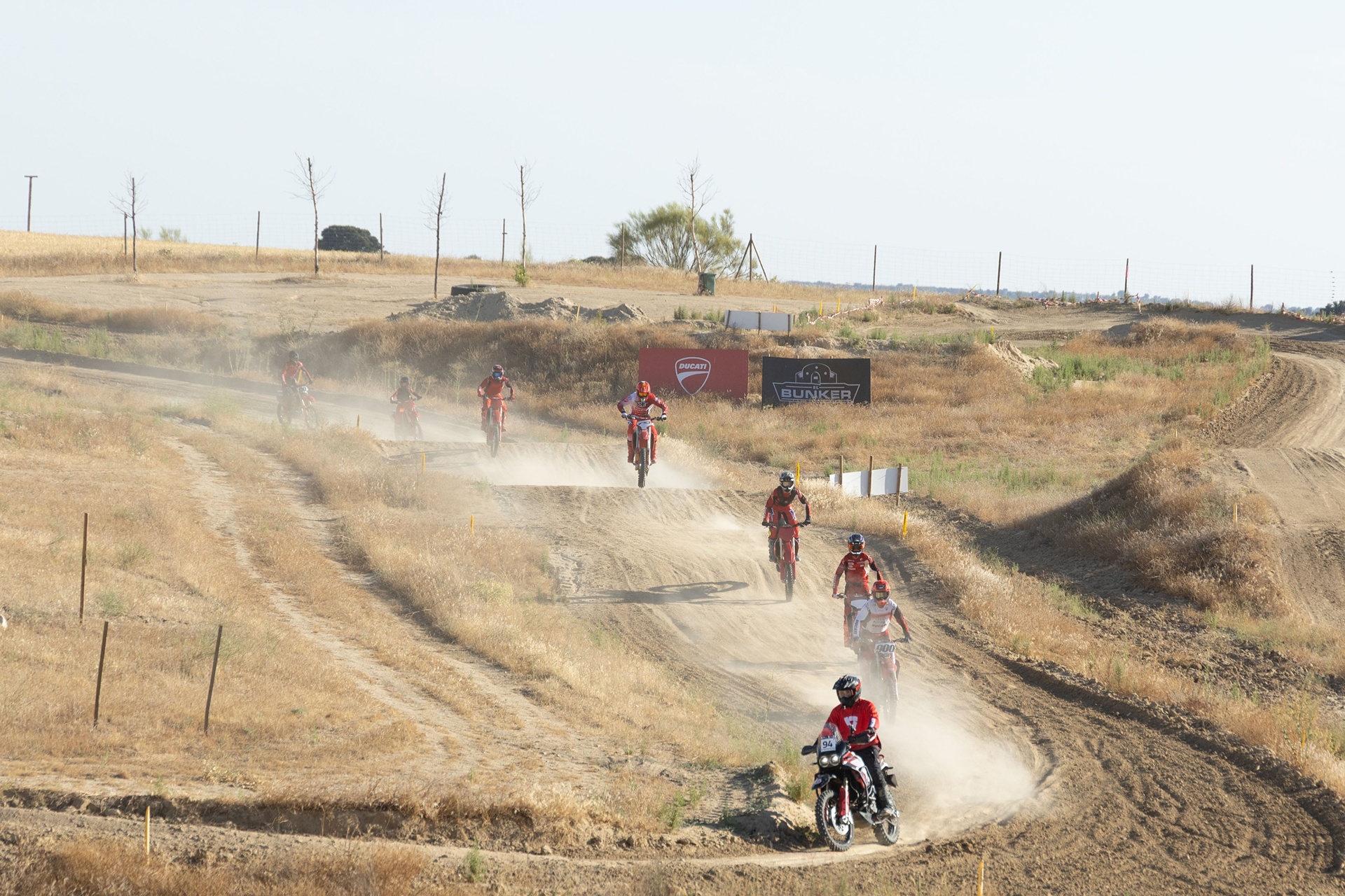Ducati prepares a complete off-road offensive: DesertX, Desmo450 MX and two new bikes on the horizon