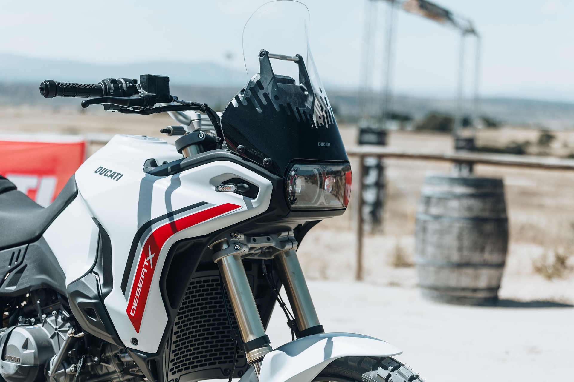 Ducati prepares a complete off-road offensive: DesertX, Desmo450 MX and two new bikes on the horizon