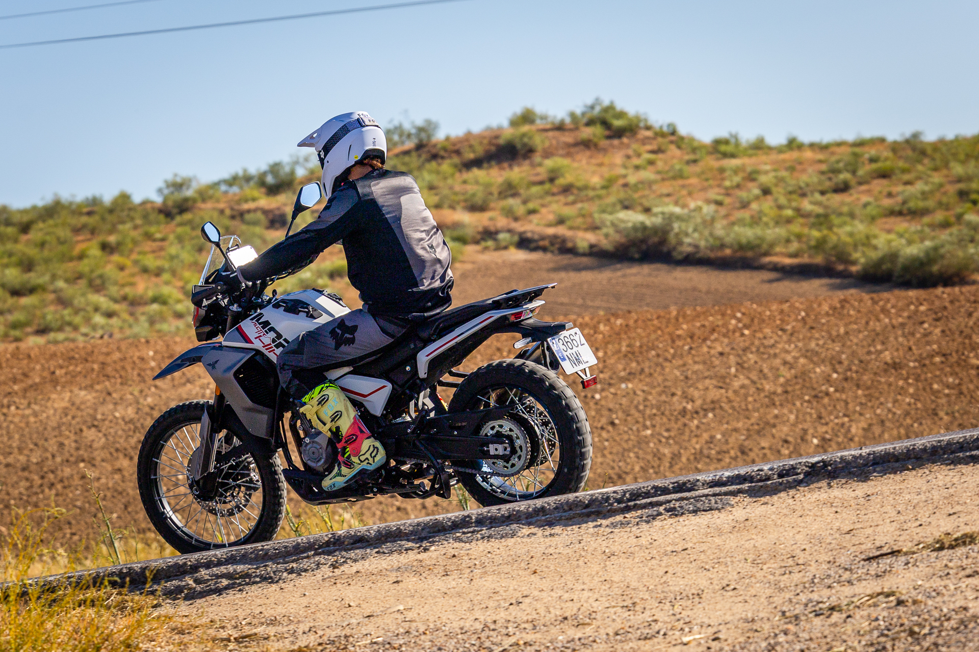 Test Moto Morini Alltrhike 450