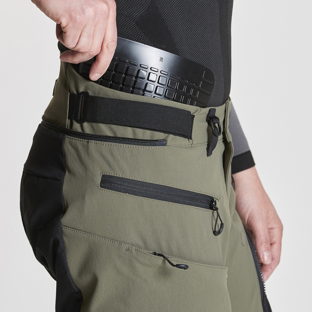 SPIDI Frontier 2026: adventure equipment that protects without looking like armor