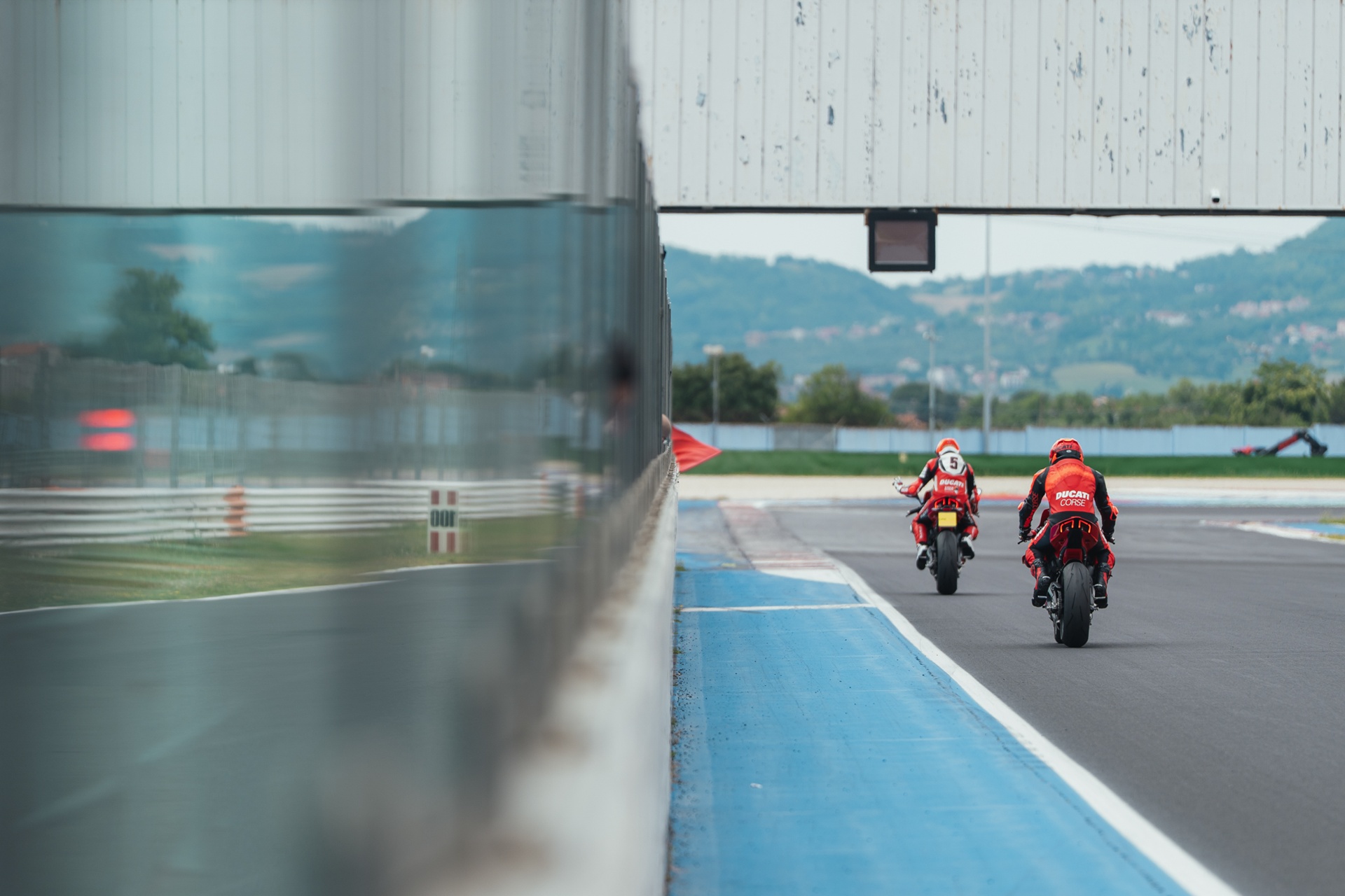 Ducati turns Misano into its most exclusive riding school with the new Panigale V4 R