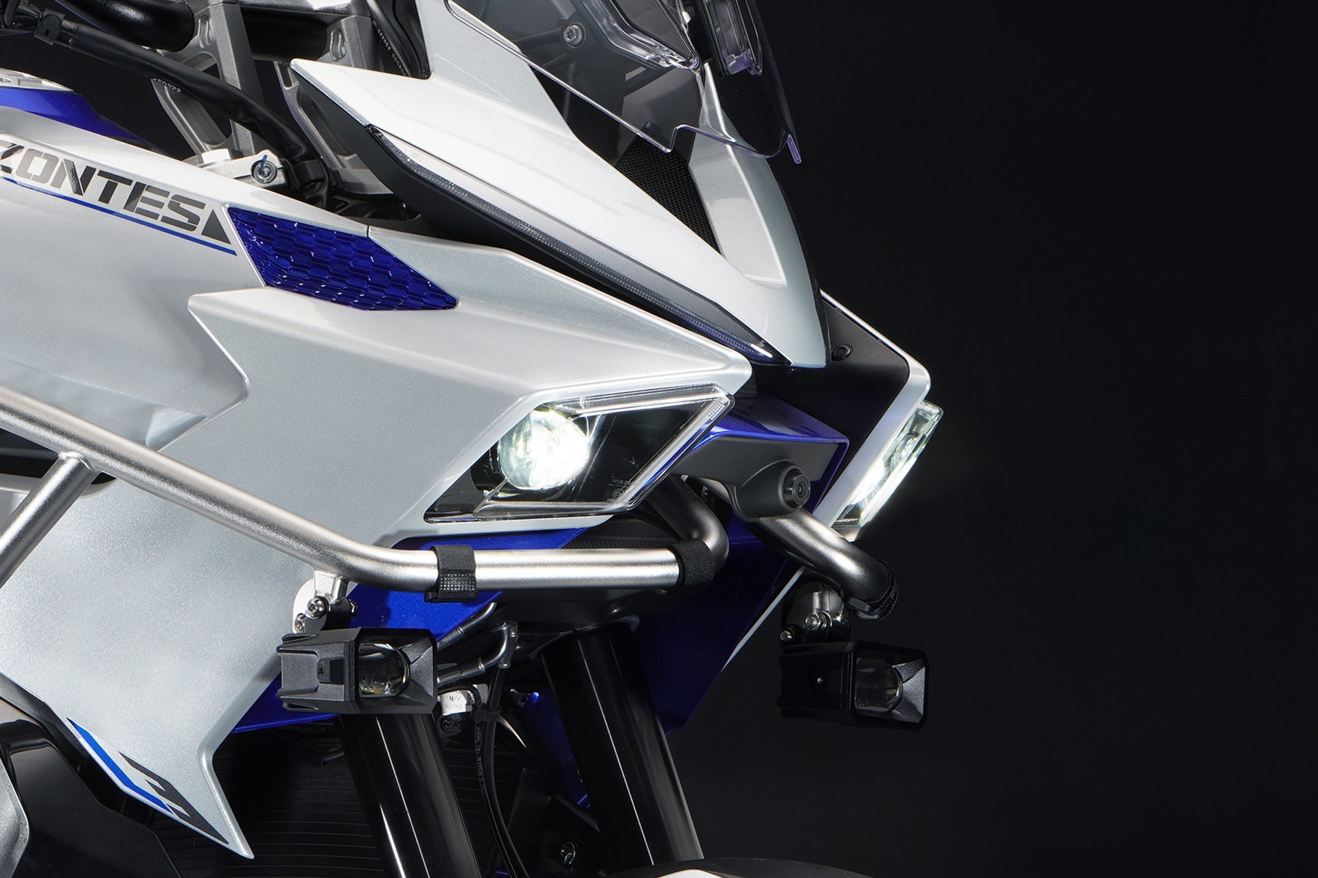 Zontes completes its 703 range with two 95 HP three-cylinder engines: a touring and a naked from 6,488 euros