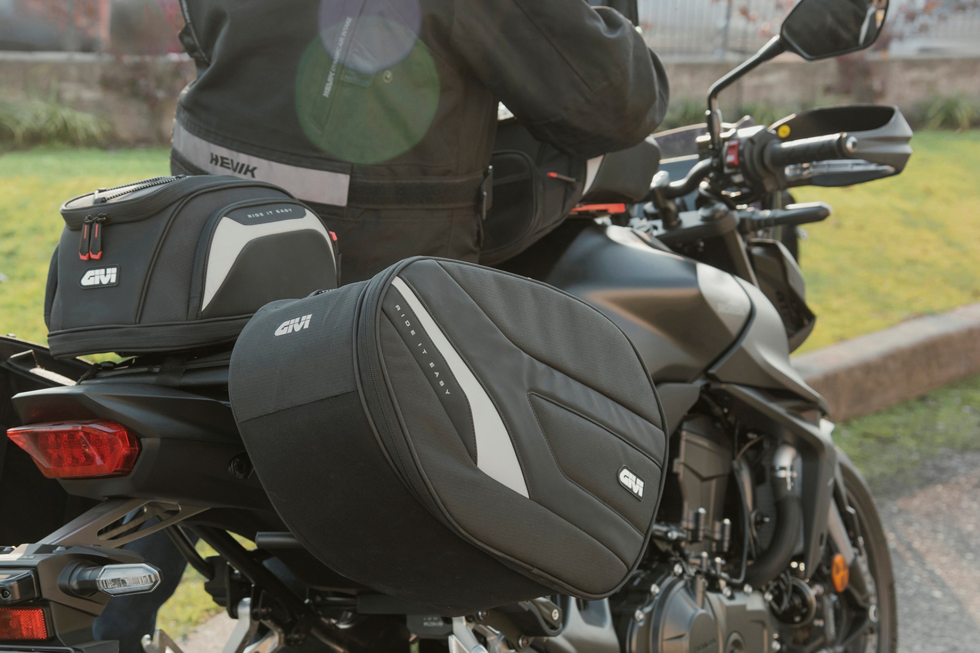 GIVI EASY-T motorcycle bags