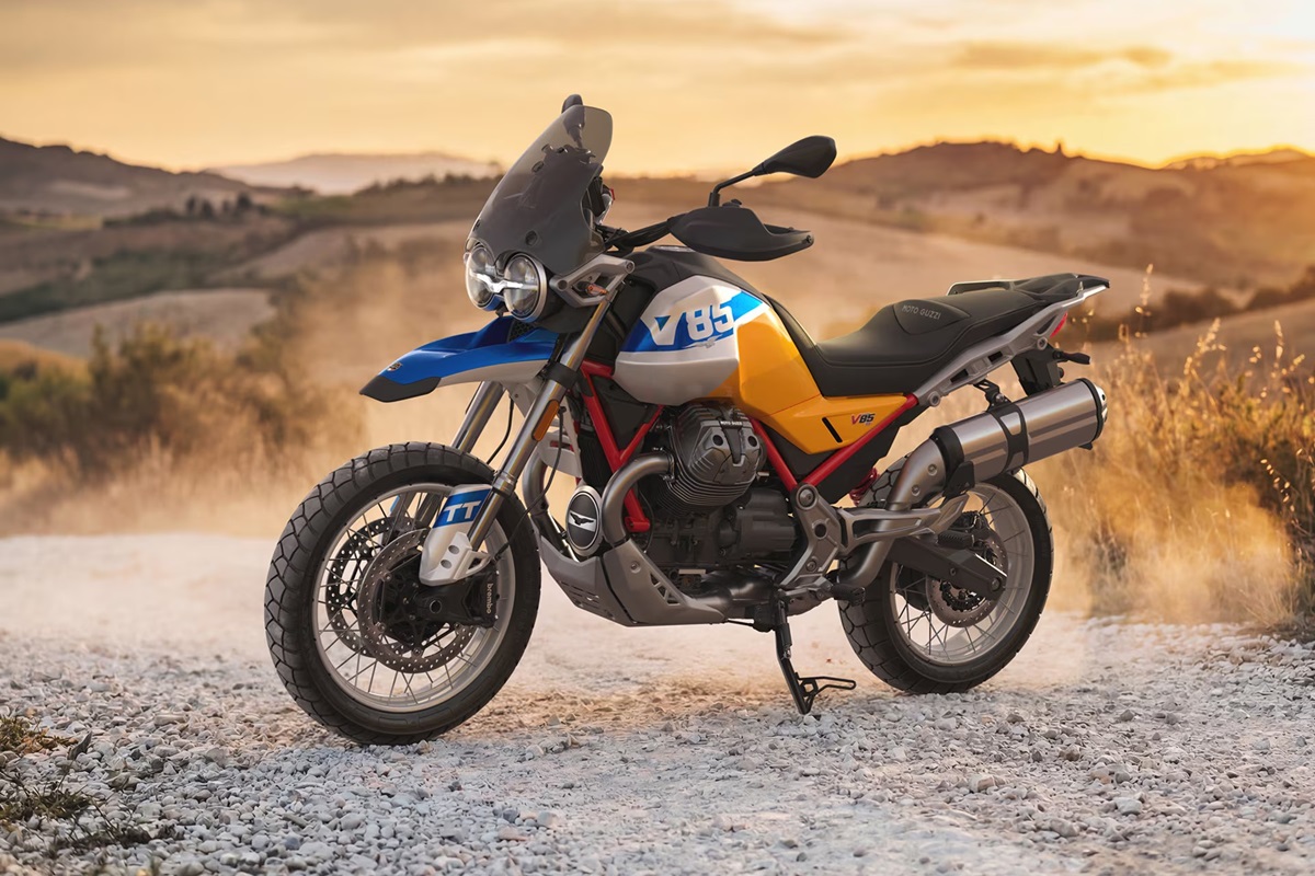 Oberdan Bezzi presents the V90 TT, the truly off-road alternative that Moto Guzzi does not dare to develop