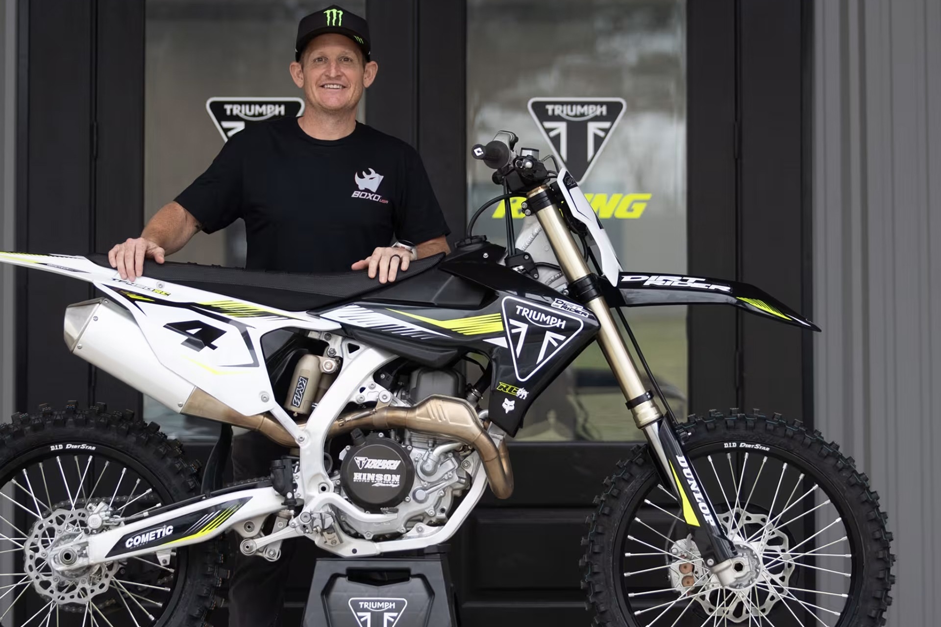 Triumph “Ride with Legends”: an unrepeatable event with Ricky Carmichael and Iván Cervantes as the “highlight”