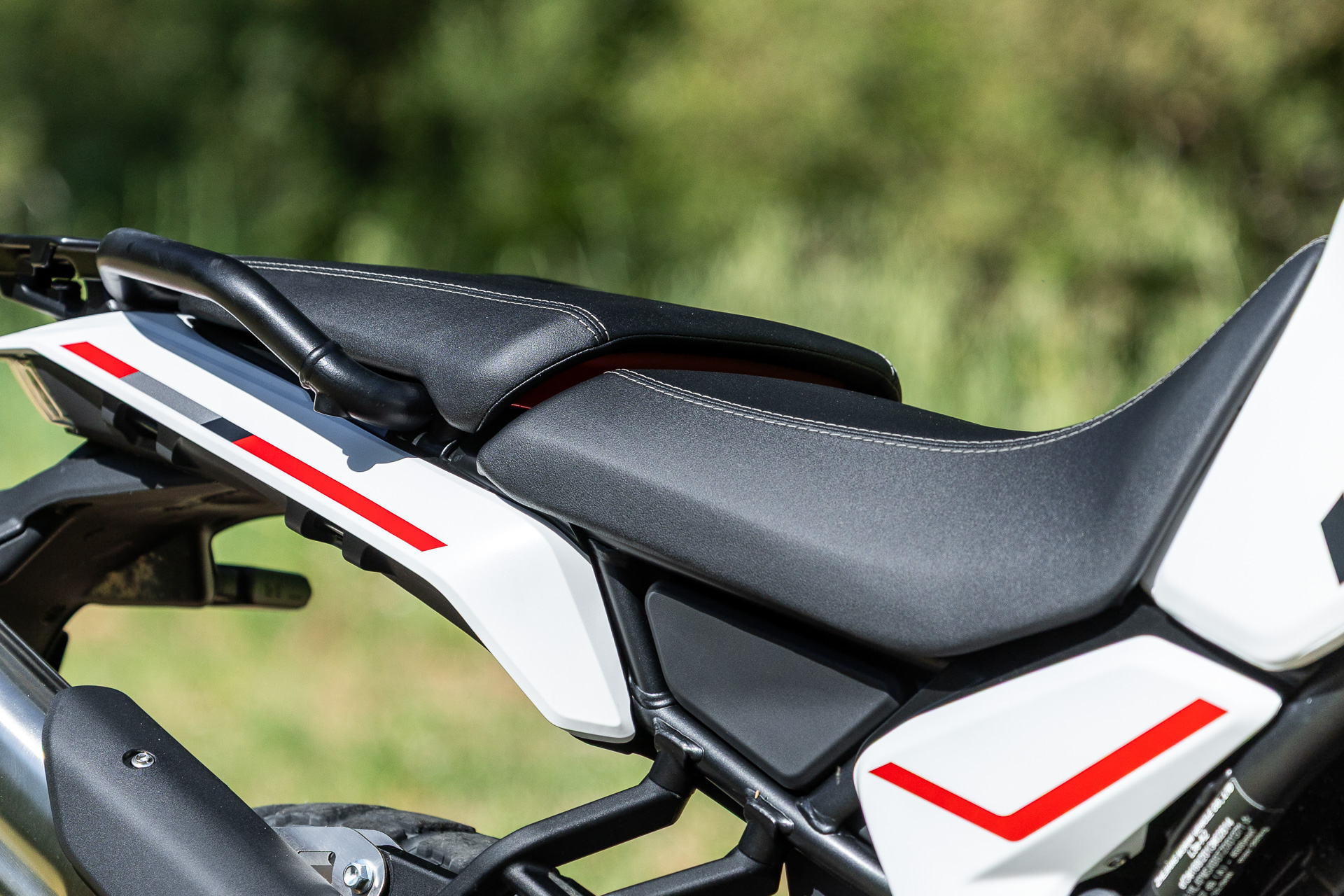 Comparison: Moto Morini Alltrhike 450 Vs CFMOTO 450MT