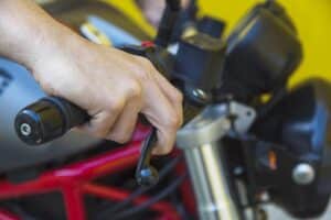 Do you know how to brake well on a motorcycle? The Las Vegas Police have come to the conclusion that most people do not