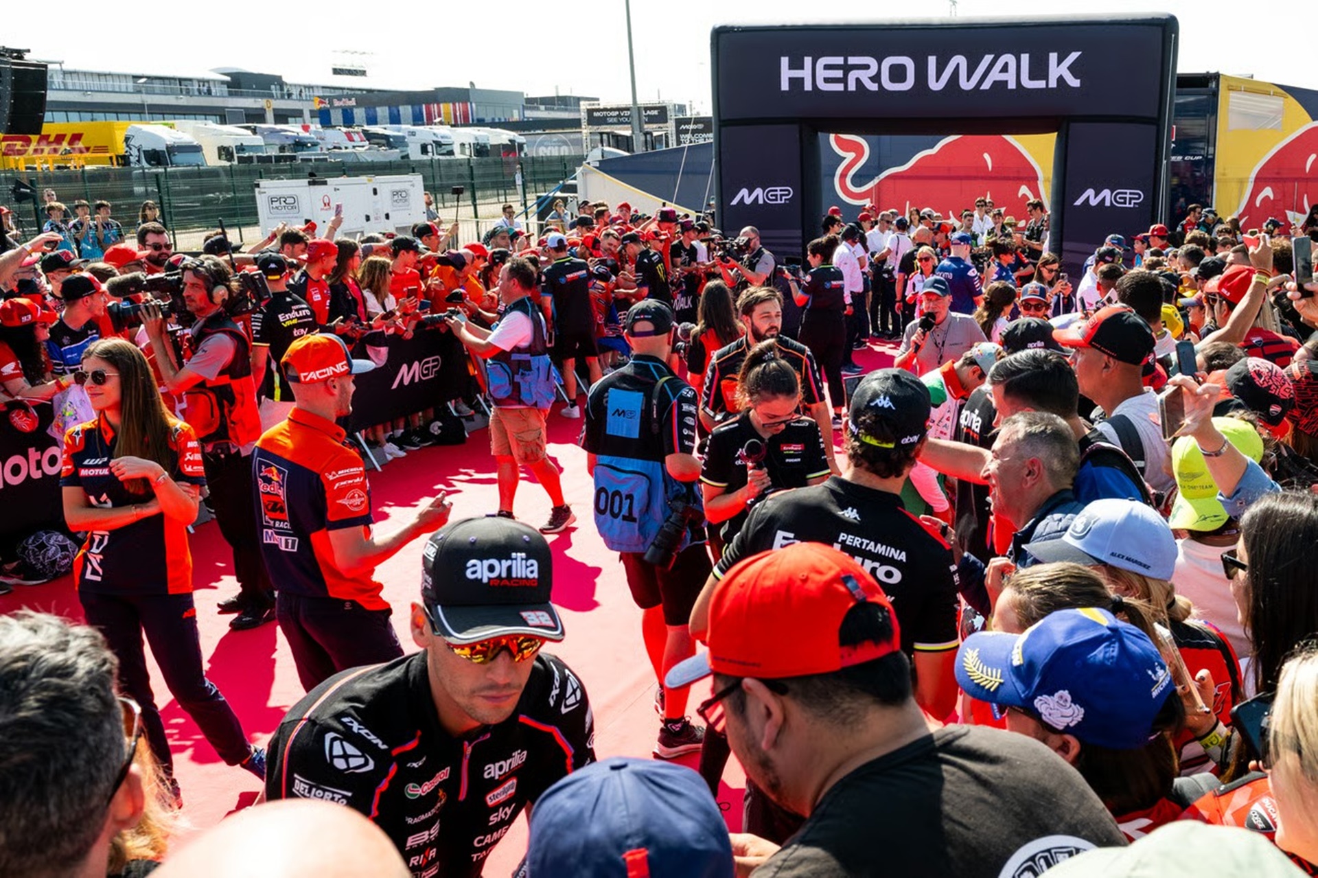 Pit Lane Walk and Hero Walk: experiencing the MotorLand Aragón GP from the inside