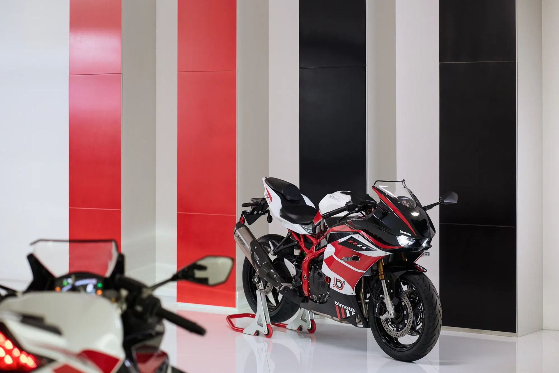 La gama Bimota KB399 aterriza en los concesionarios oficiales de la marca