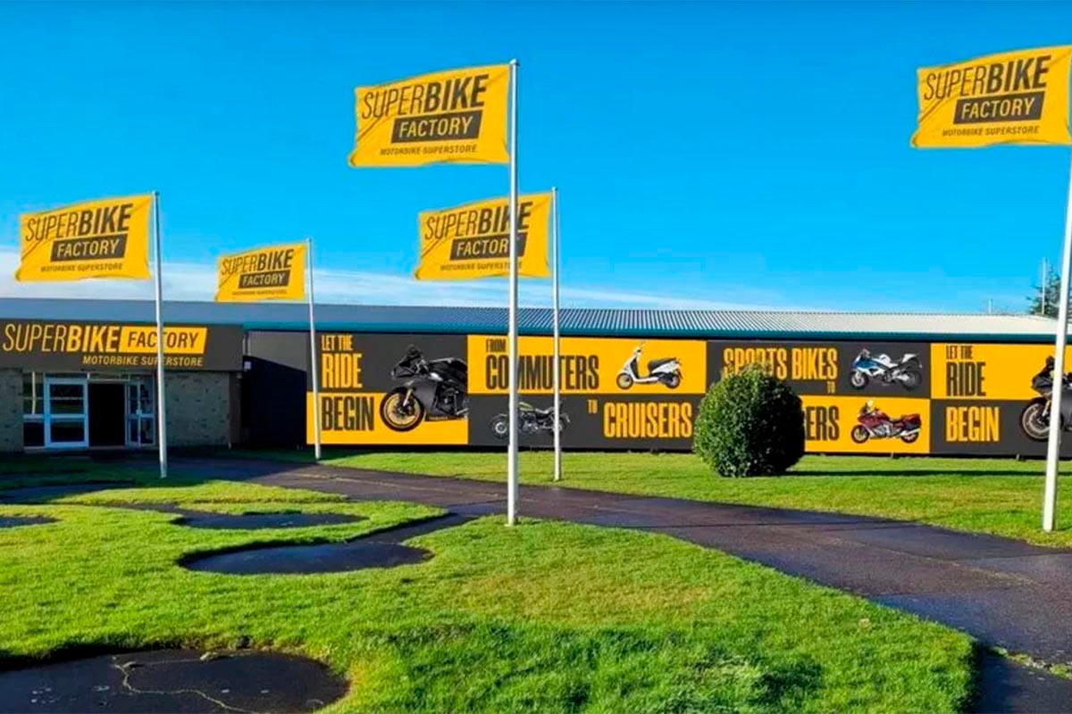 Después del plantón de Superbike Factory comienza el movimiento