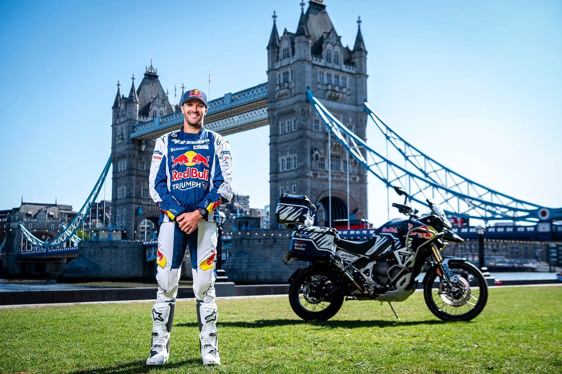 Sam Sunderland resumes his challenge of going around the world on a motorcycle in 19 days