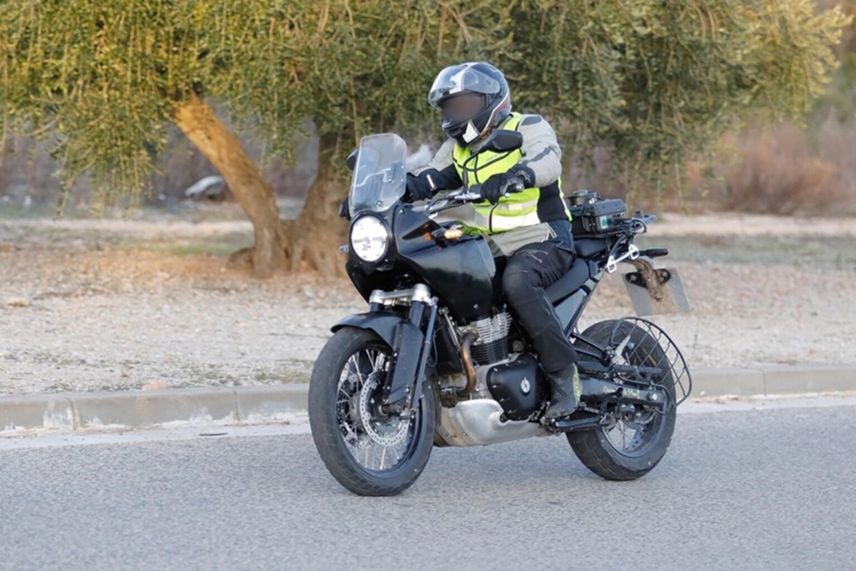 Royal Enfield sends several test units of the Himalayan 750 to scrapping