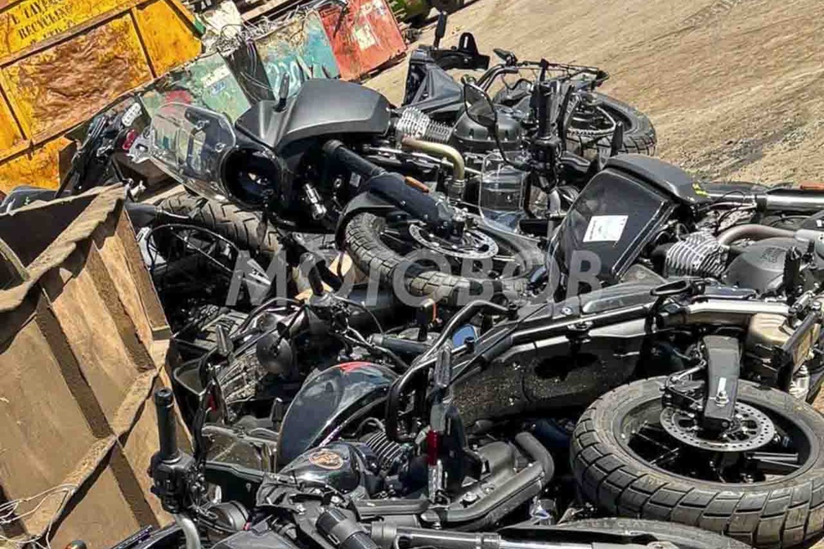 Royal Enfield sends several test units of the Himalayan 750 to scrapping