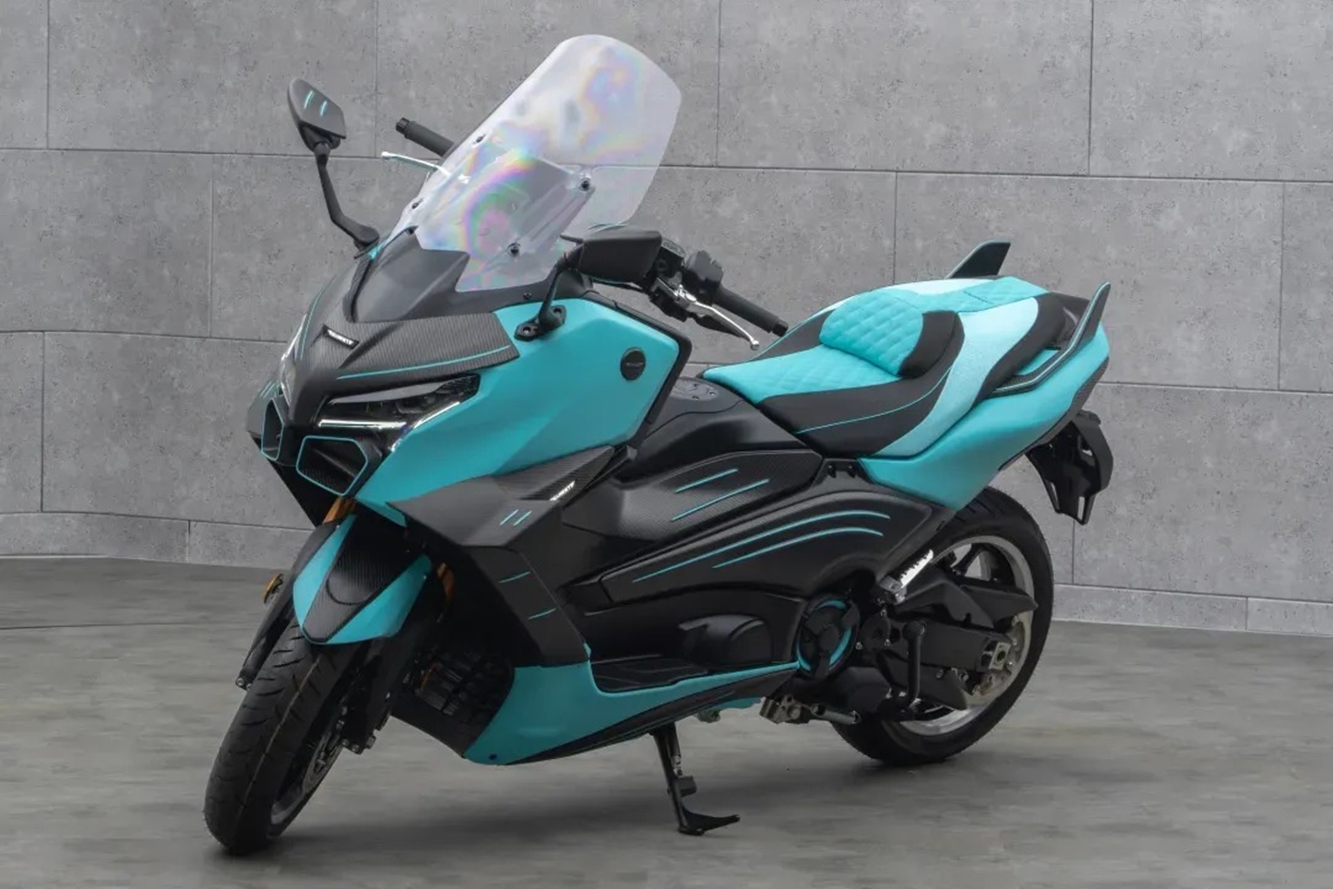 Mansory presents its latest creation on the T-Max 560 faithful to its characteristic style