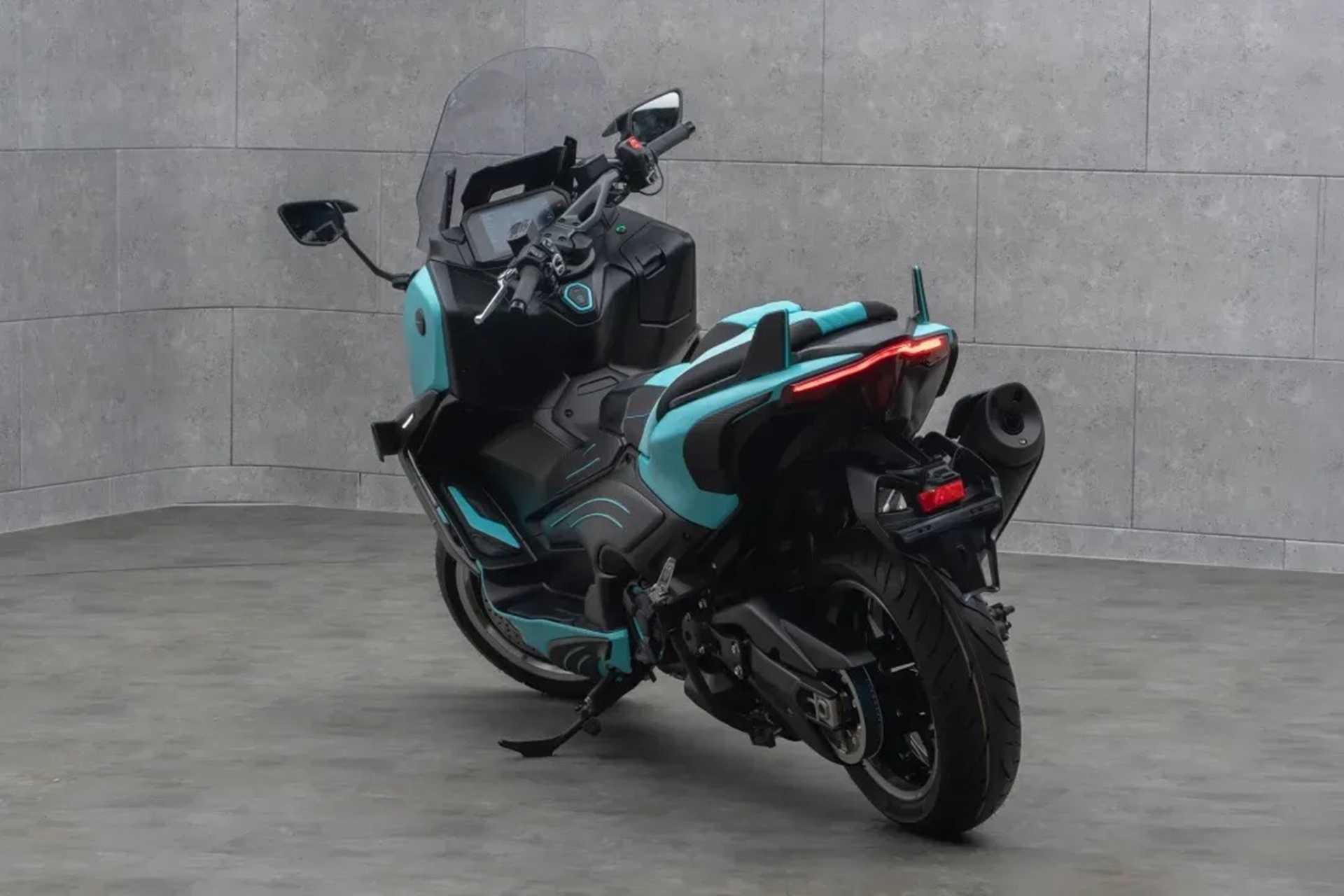 Mansory presents its latest creation on the T-Max 560 faithful to its characteristic style