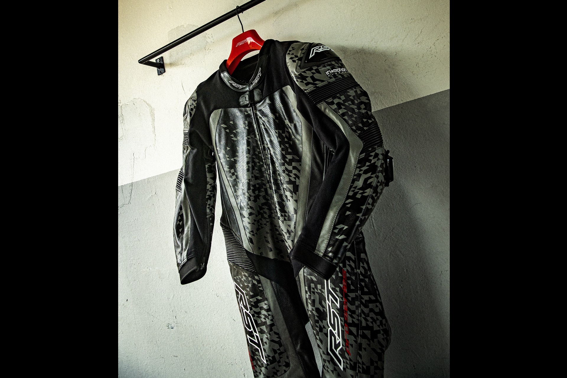RST Race Collection: a range developed to experience the motorcycle from its sportiest side