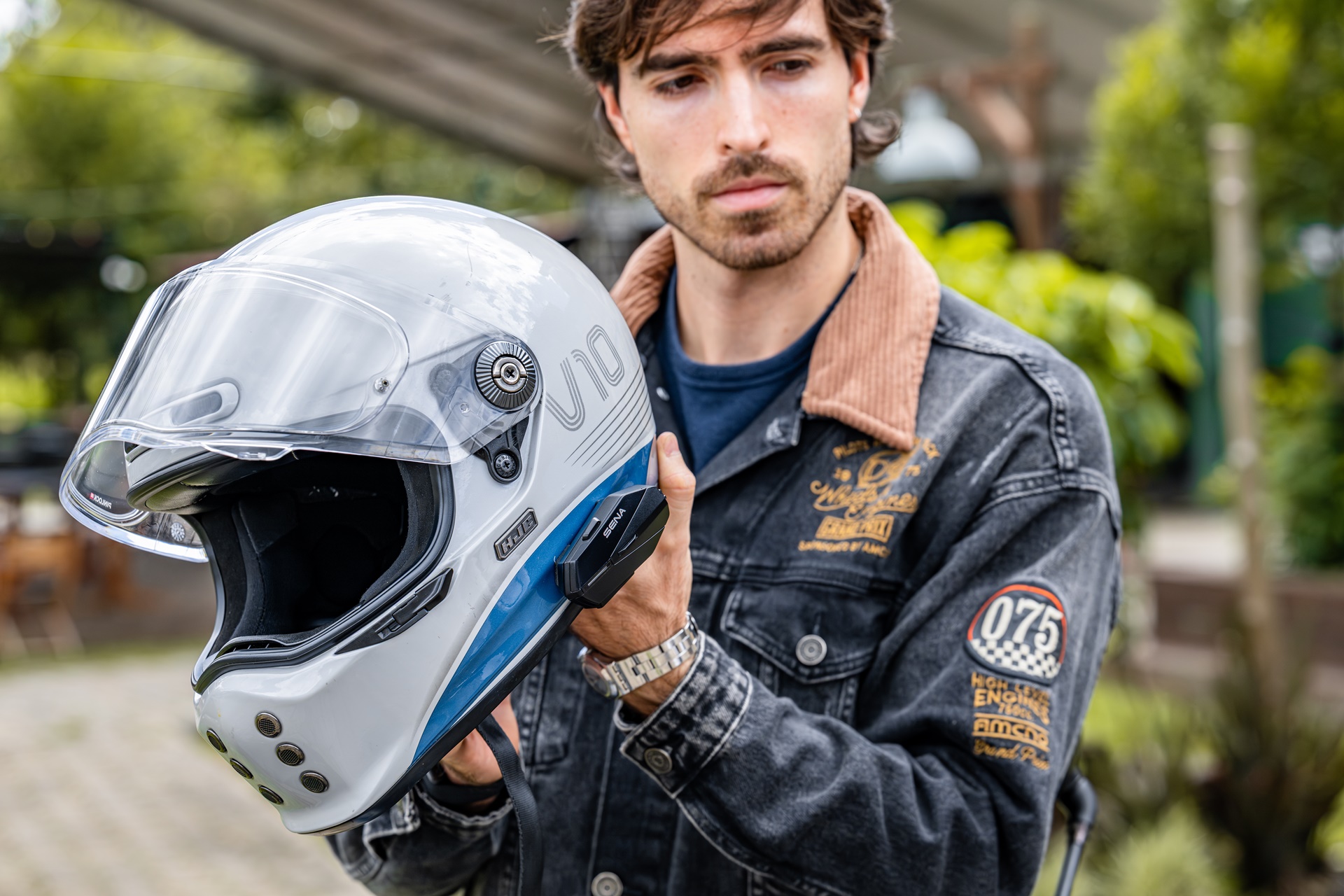 Sena launches its new Apex range with interchangeable battery