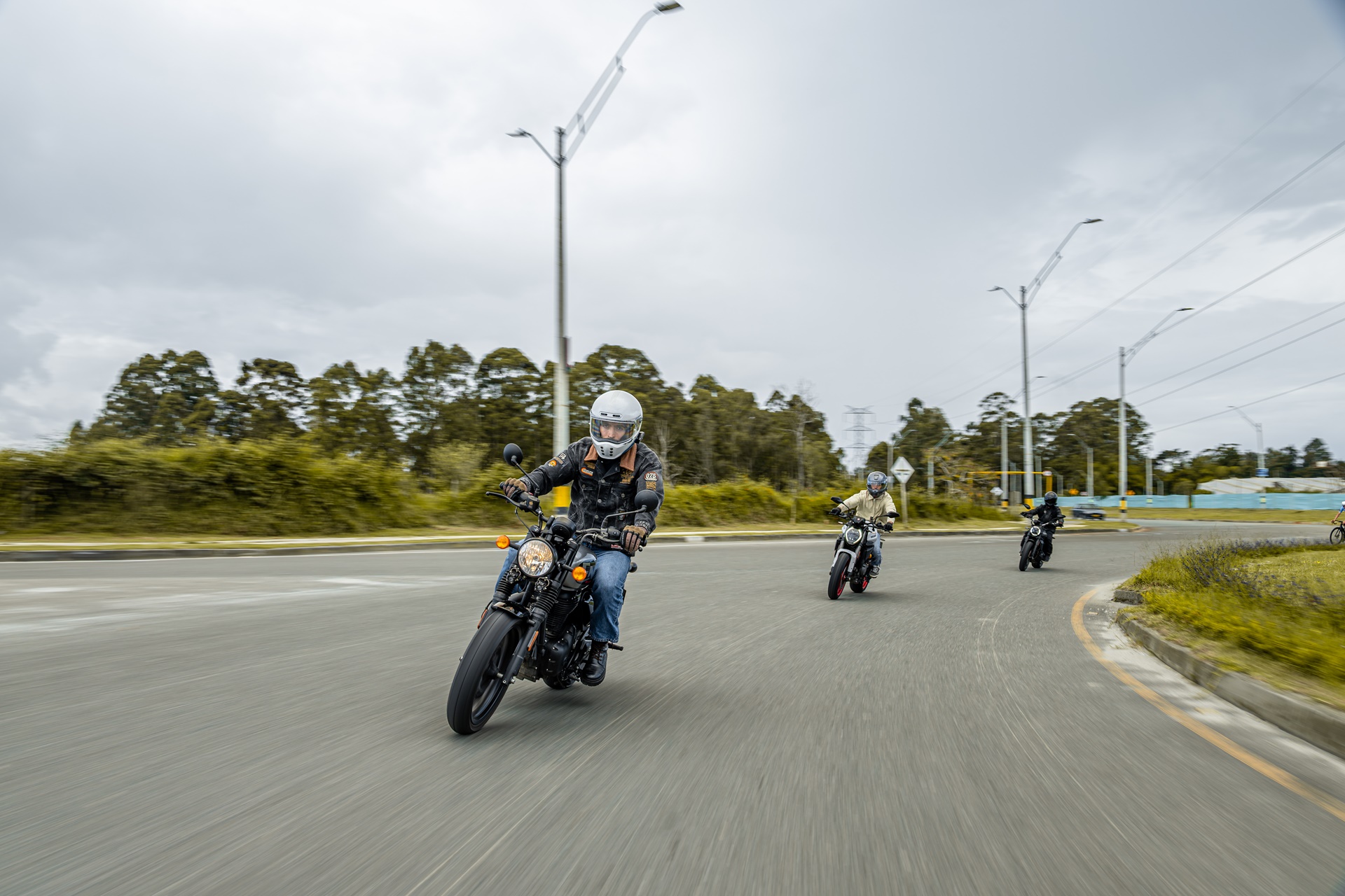Sena launches its new Apex range with interchangeable battery