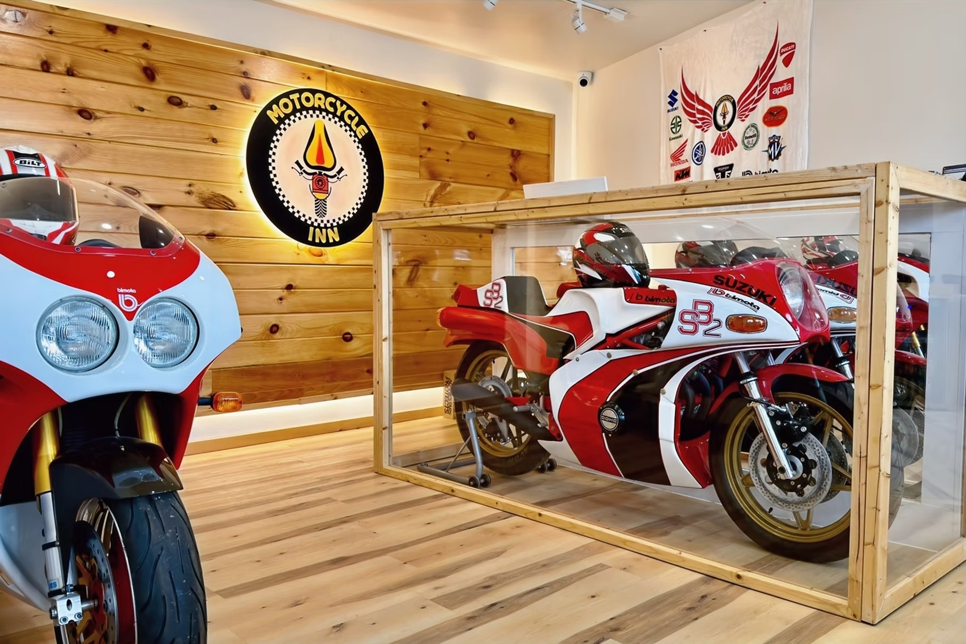 Tennessee Motorcycle Inn: A night sleeping next to the motorcycle of your dreams