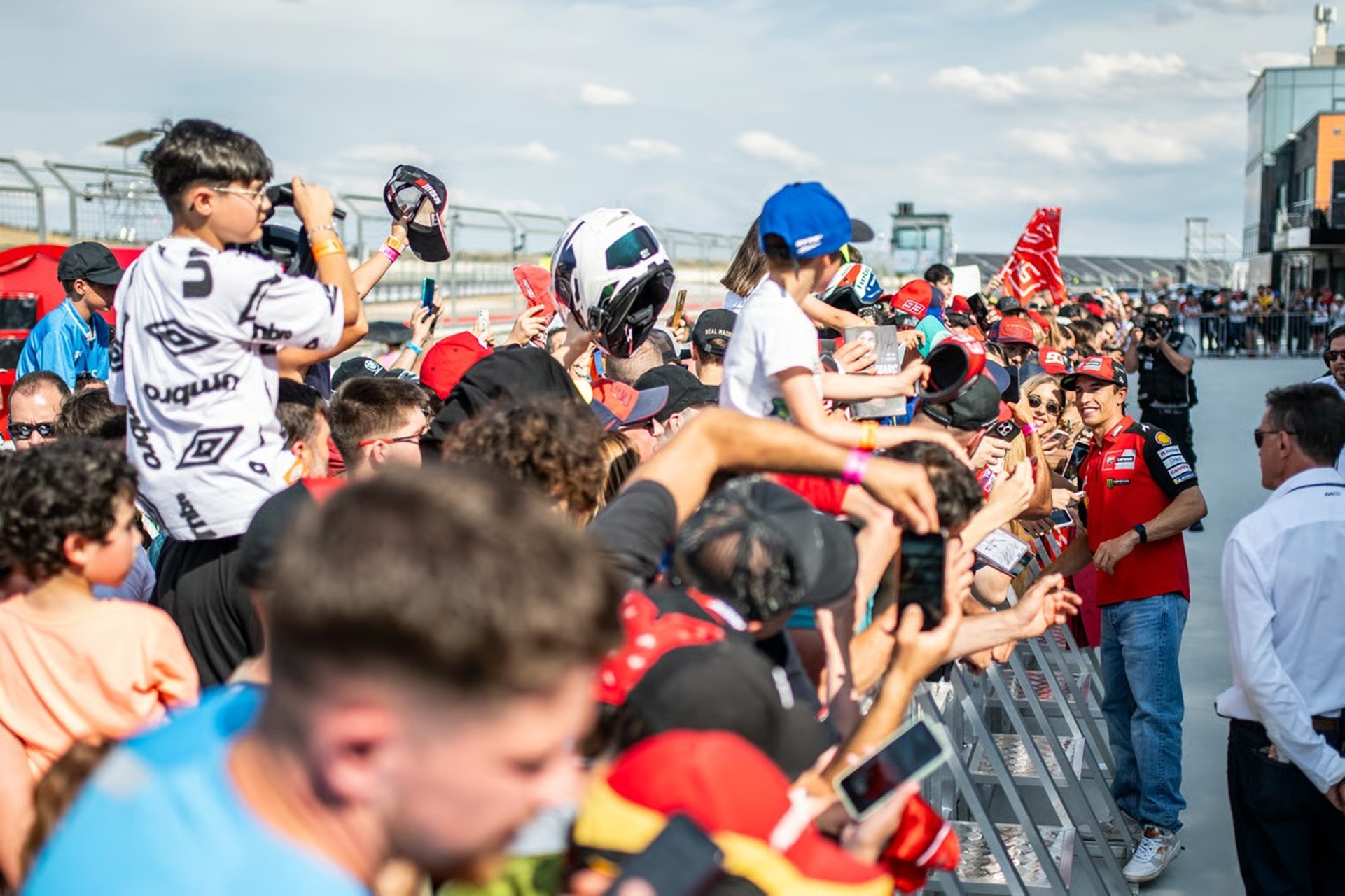 The MotoGP “Grand Caravan” begins to roll out at MotorLand