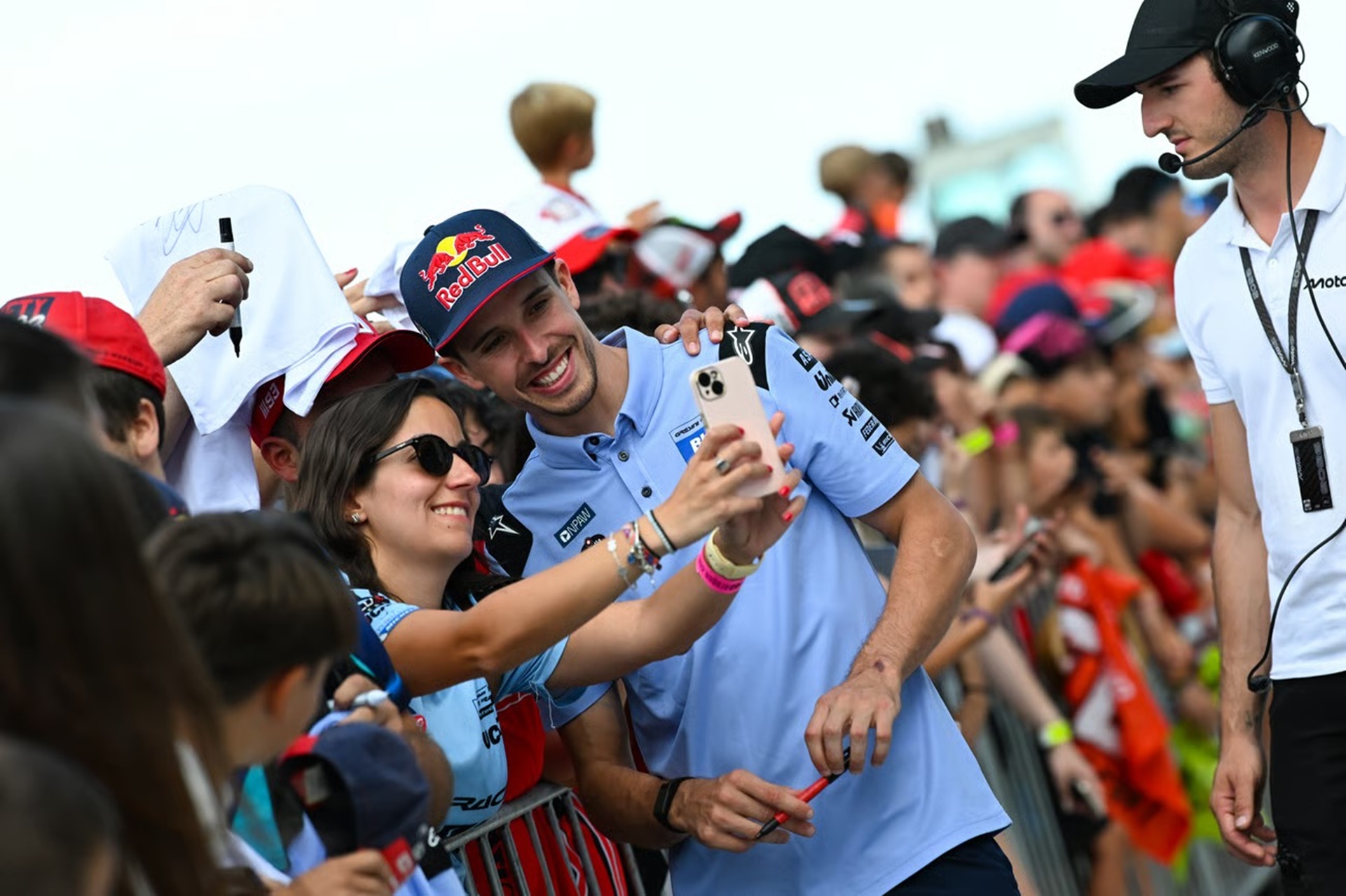 The Pit Lane Walk becomes the prelude to the 2026 Michelin Aragon Grand Prix