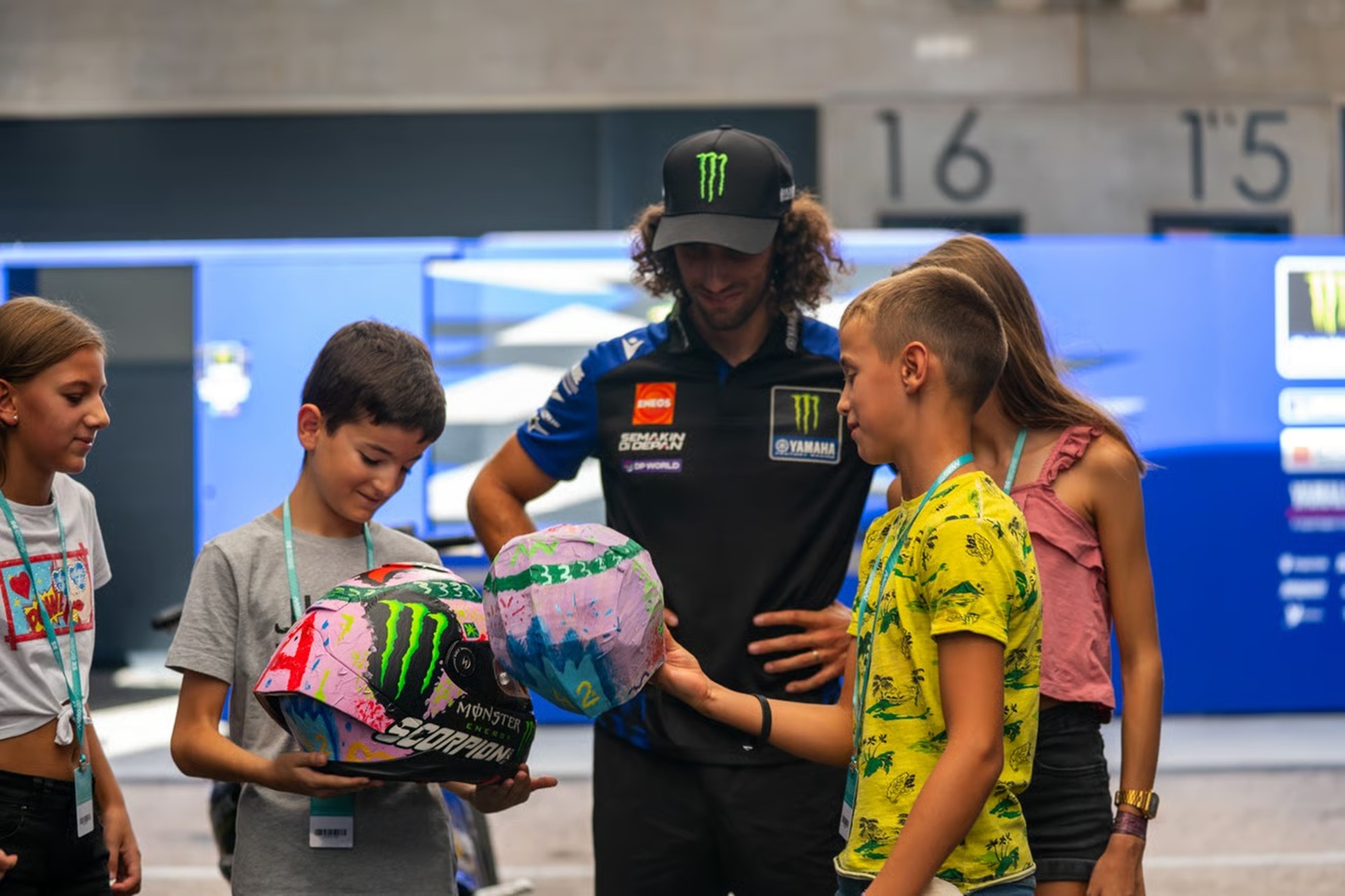 The Pit Lane Walk becomes the prelude to the 2026 Michelin Aragon Grand Prix