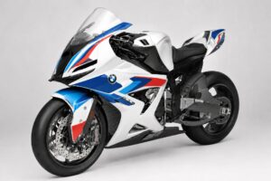 The future BMW S 1000 RR 2027 is revealed: Concept RR design and 215 HP