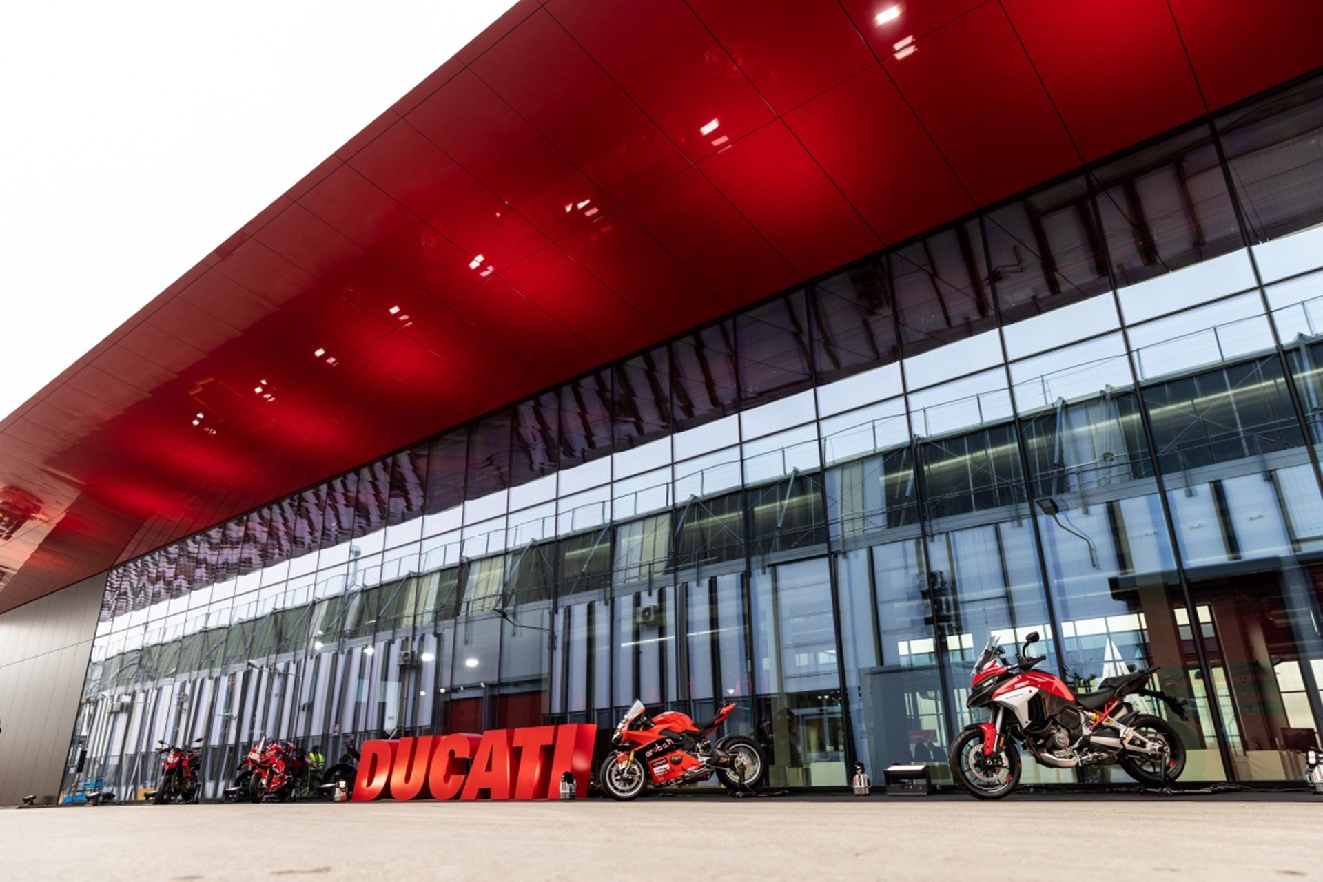 “Ducati Raise the Bar”: this is the brand's new strategic plan focused on reinforcing competitiveness, innovation and growth