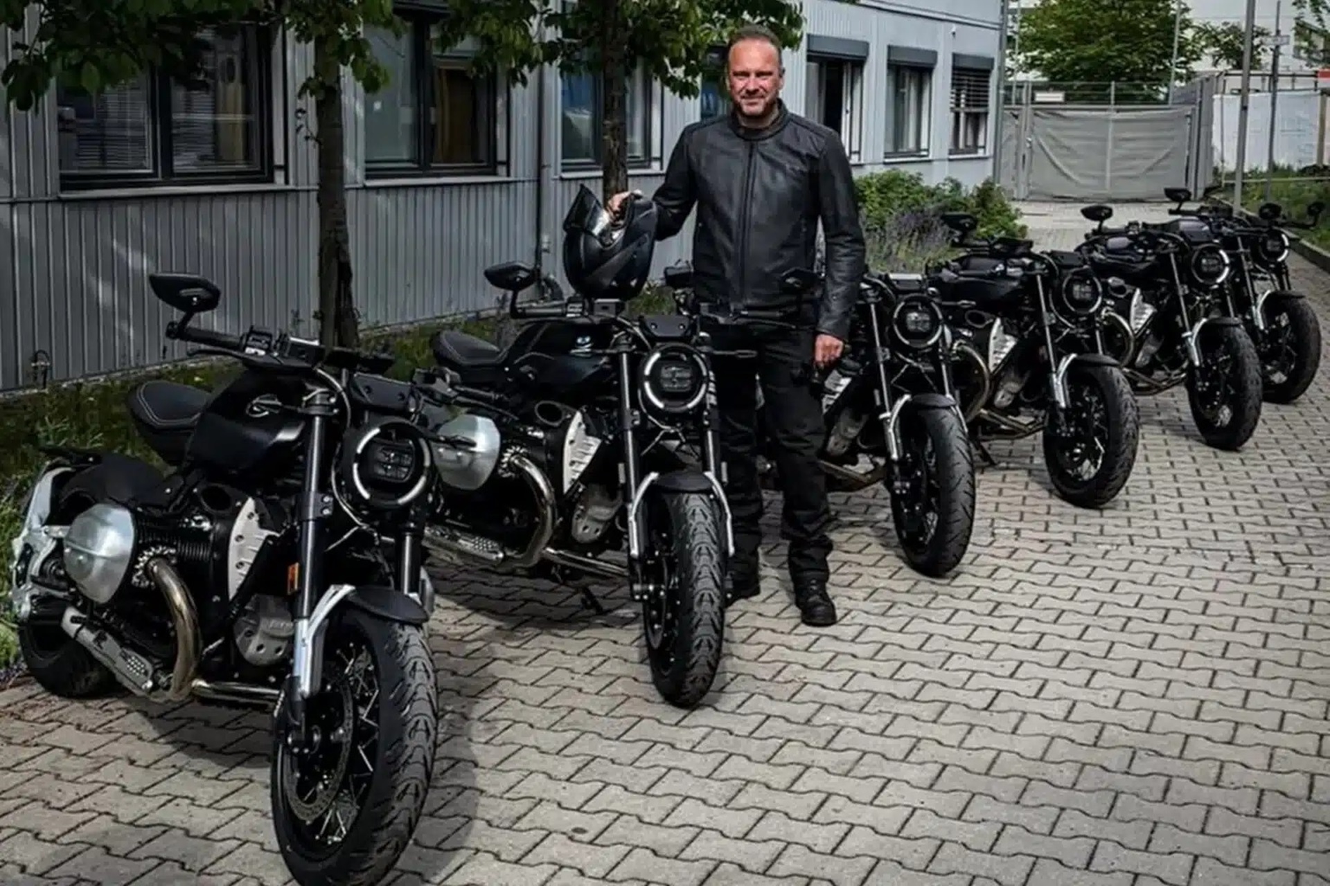 The new BMW R20 finalizes its development on German roads