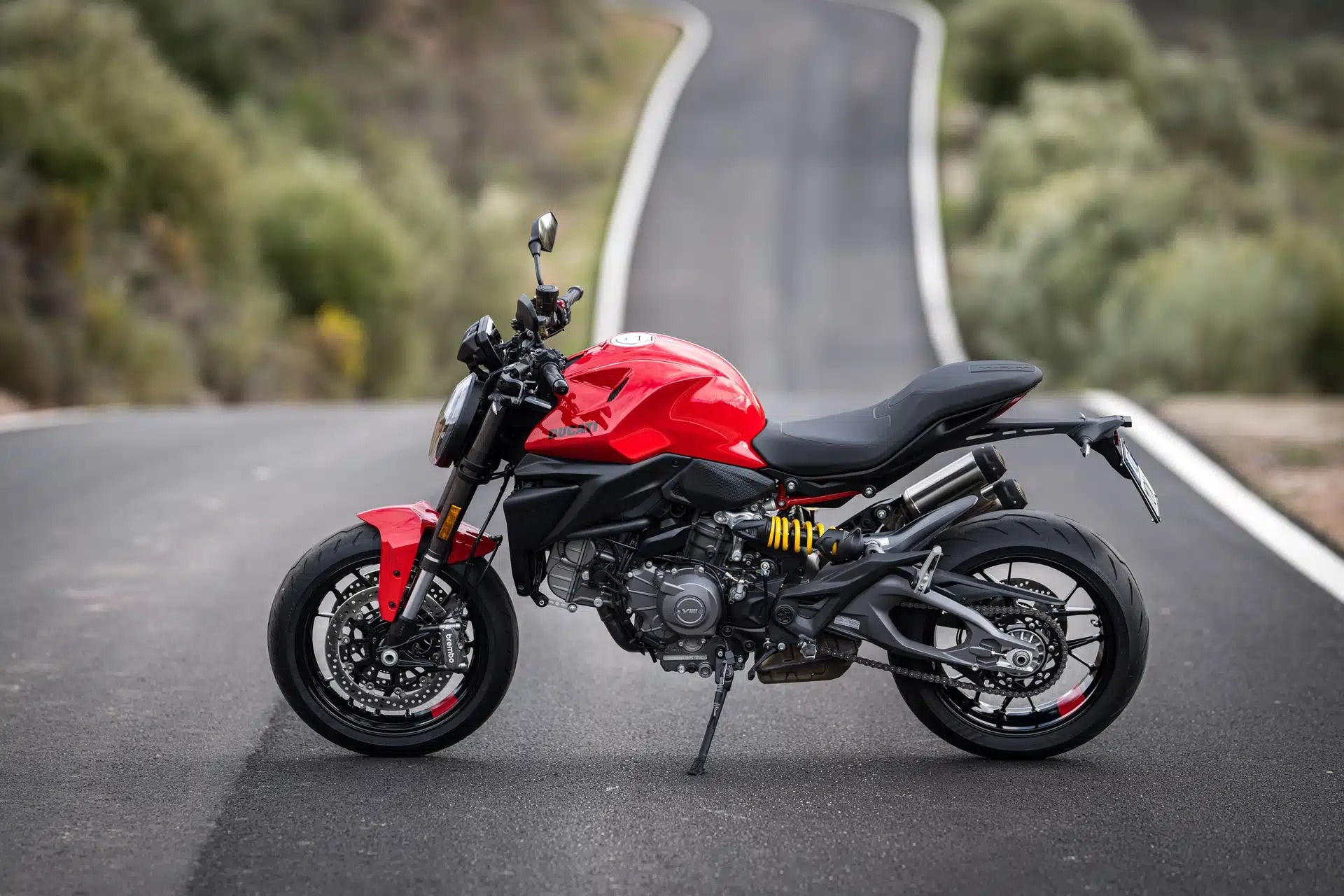 The Ducati Monster wins the Red Dot Design Award – Product Design 2026