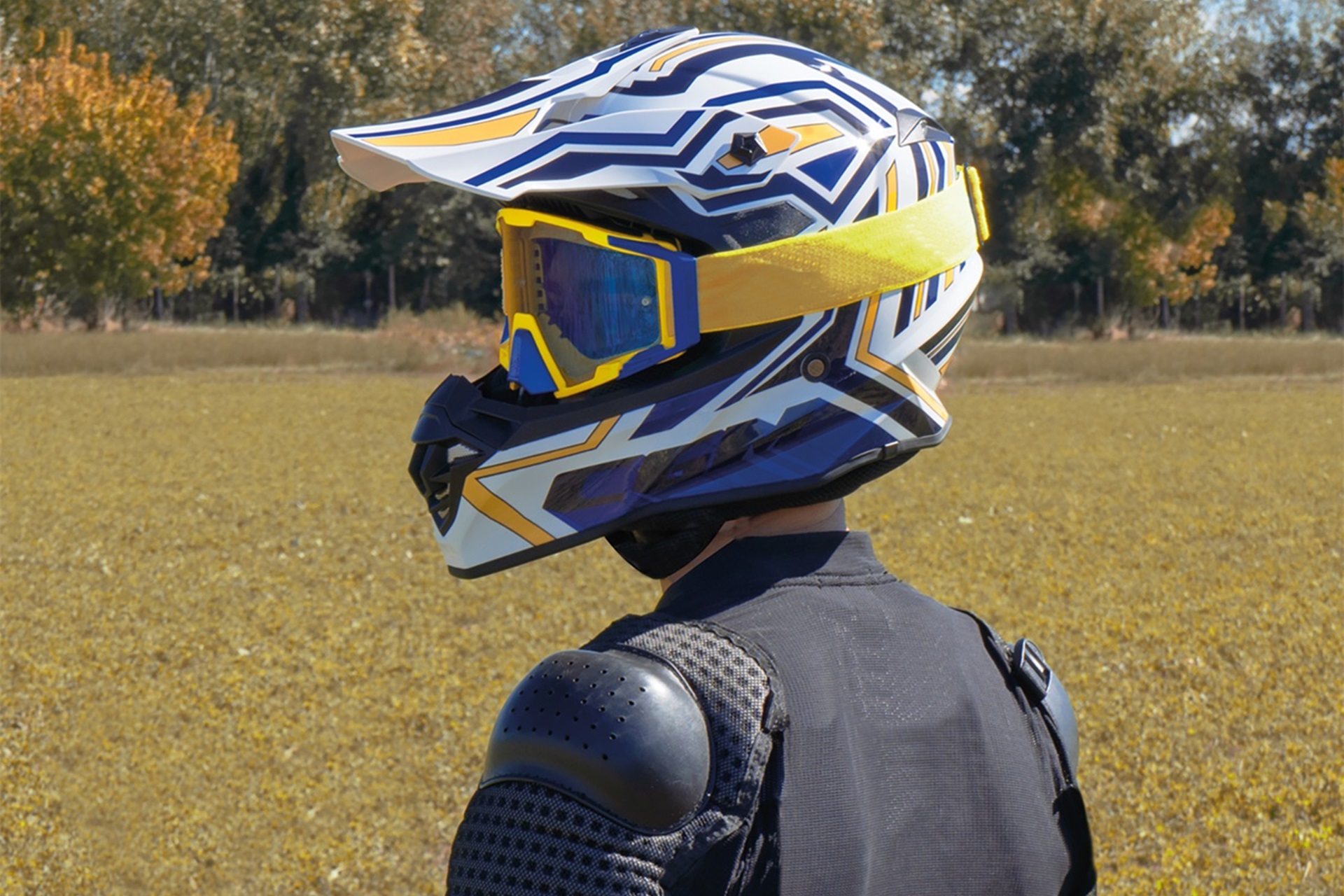 367 MUD-X: CGM The CGM integral developed specifically for off-road practice