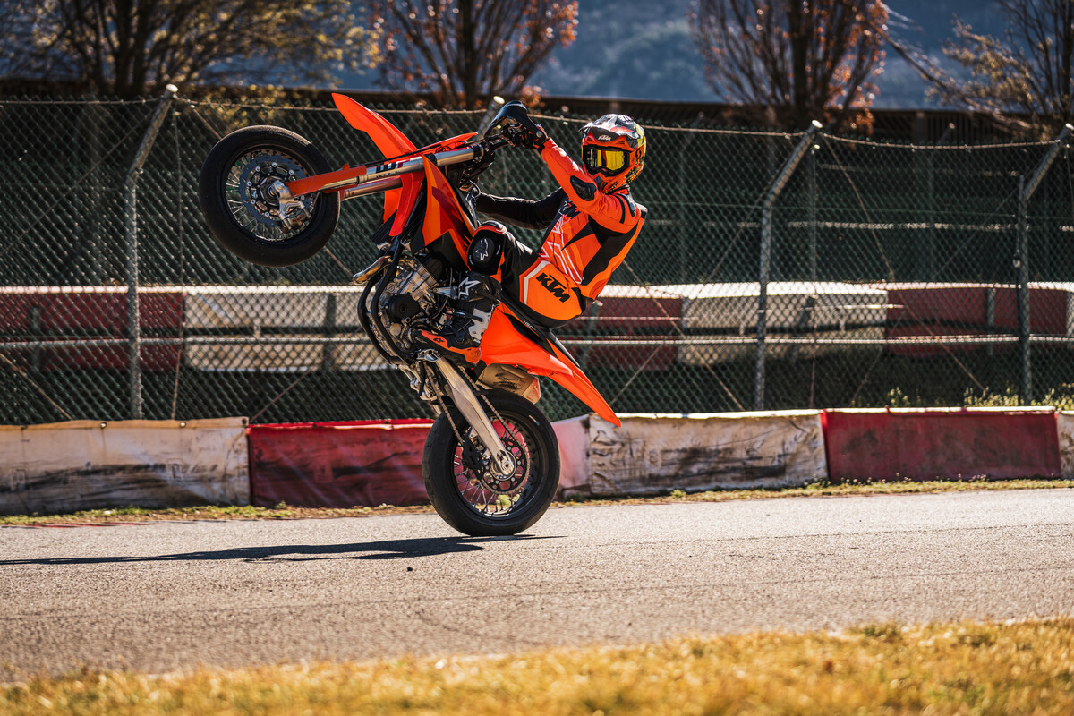 KTM 450 SMR 2027: fun on the track is guaranteed