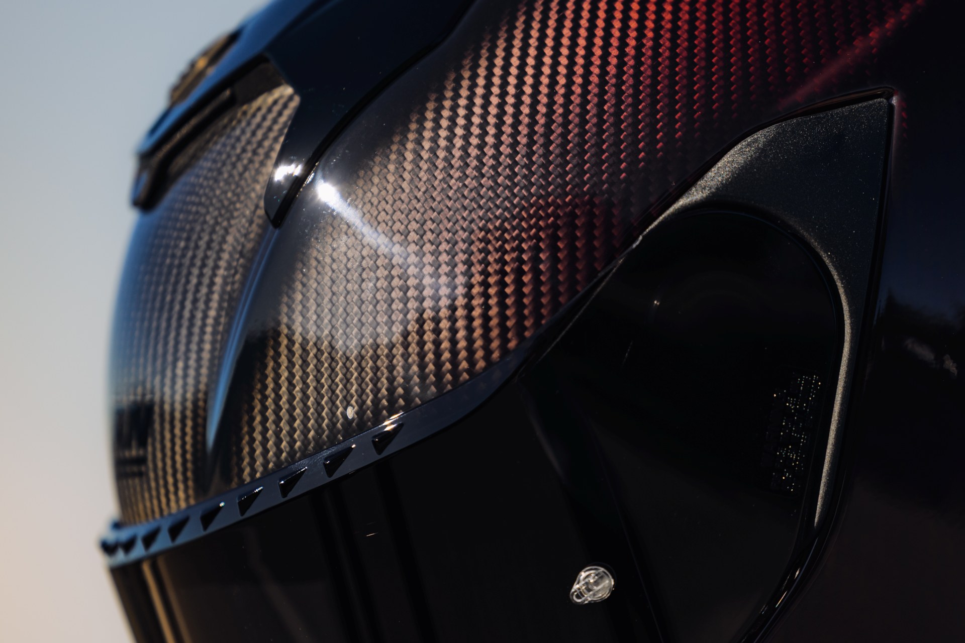 Nolan X-904 UC - Ultra Carbon