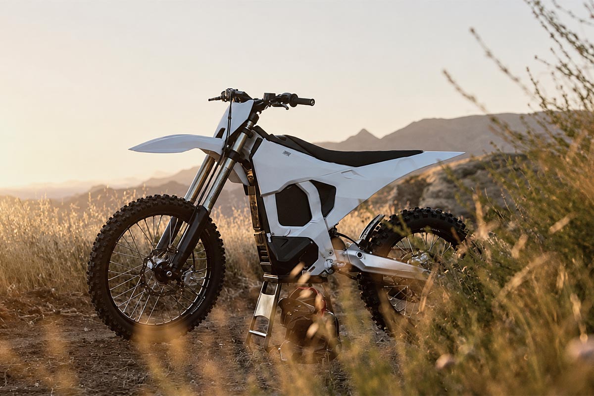 The reality is that electric motorcycles have great advantages to enjoy in the countryside