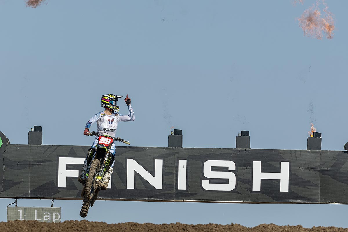 Farrés adds a new victory and gets closer to the title