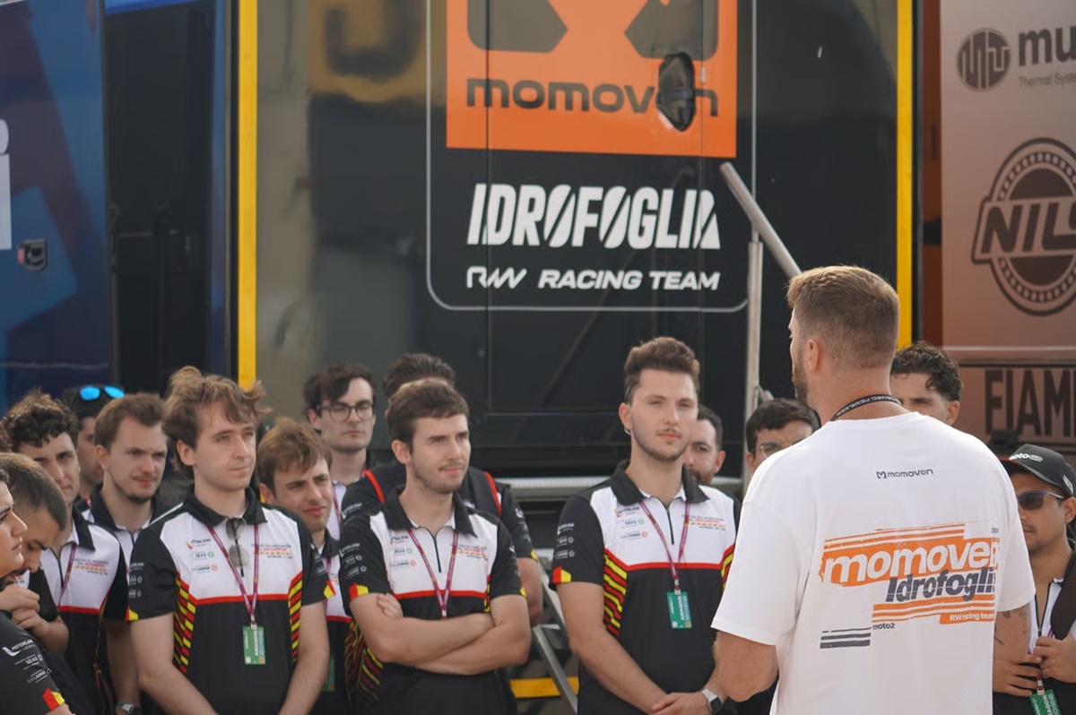 The students of the Master in Motorsport Engineering experience the competition from within during the 2026 Aragon GP