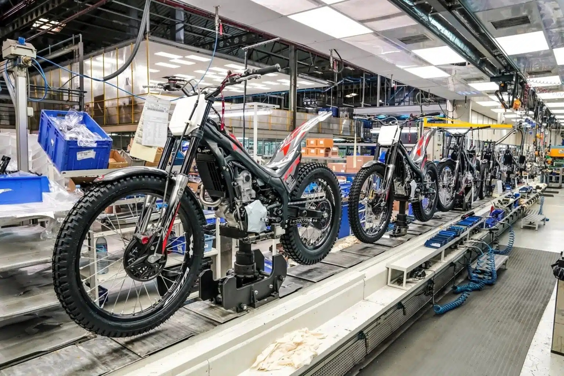Montesa and MNACTEC inaugurate the “VIVA Montesa” exhibition