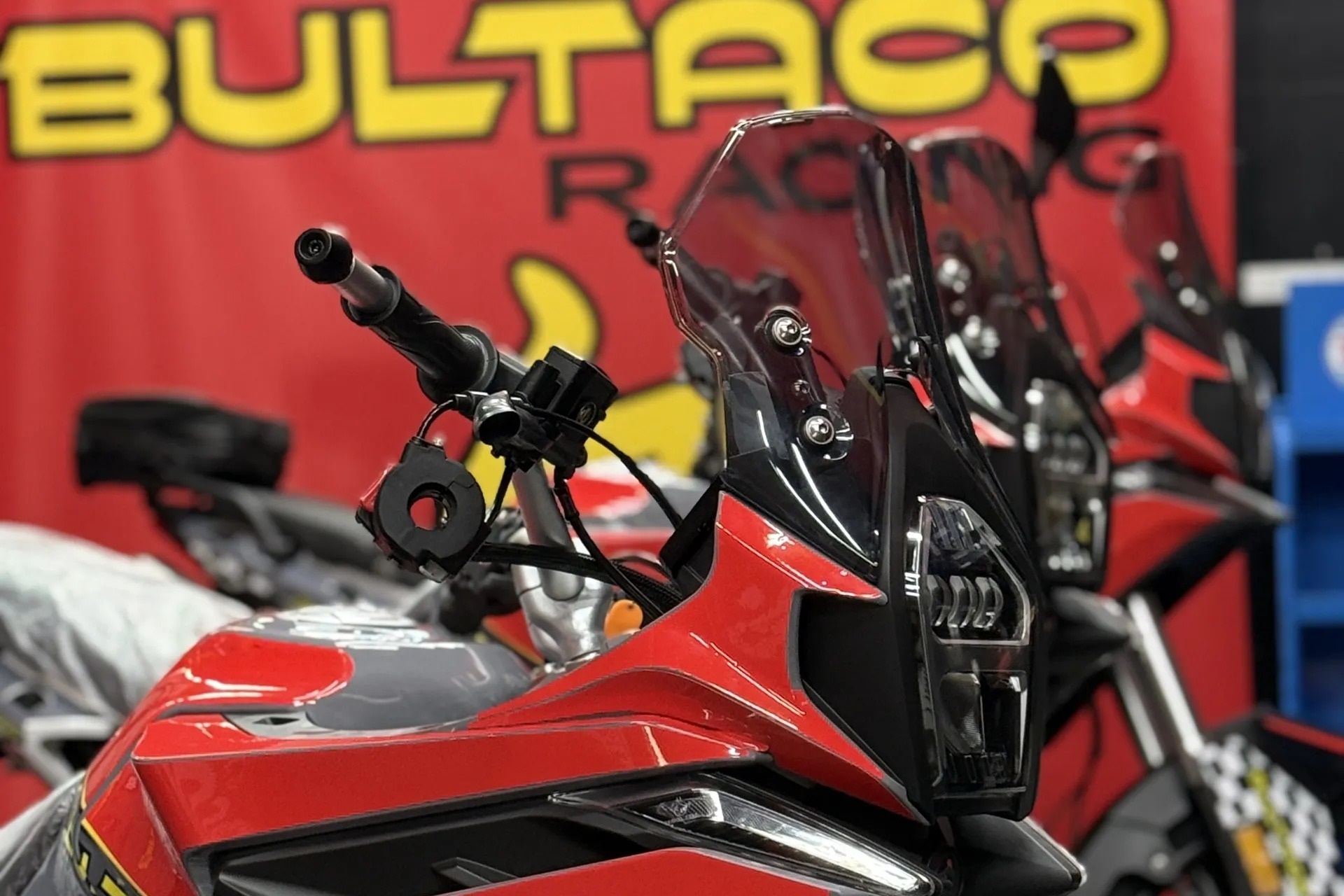 Bultaco puts its new Rally GT 300 to the test in a test scheduled in Los Monegros