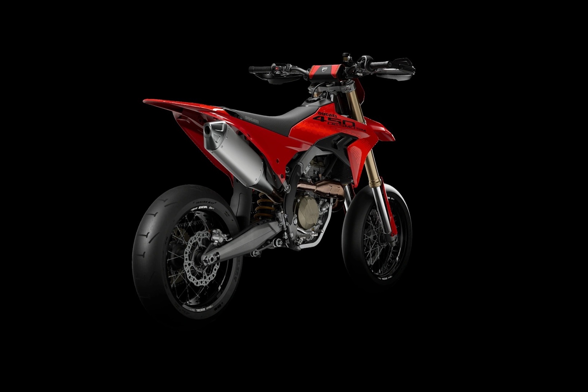 Ducati Desmo450 SM: the technological culmination reaches Supermotard racing