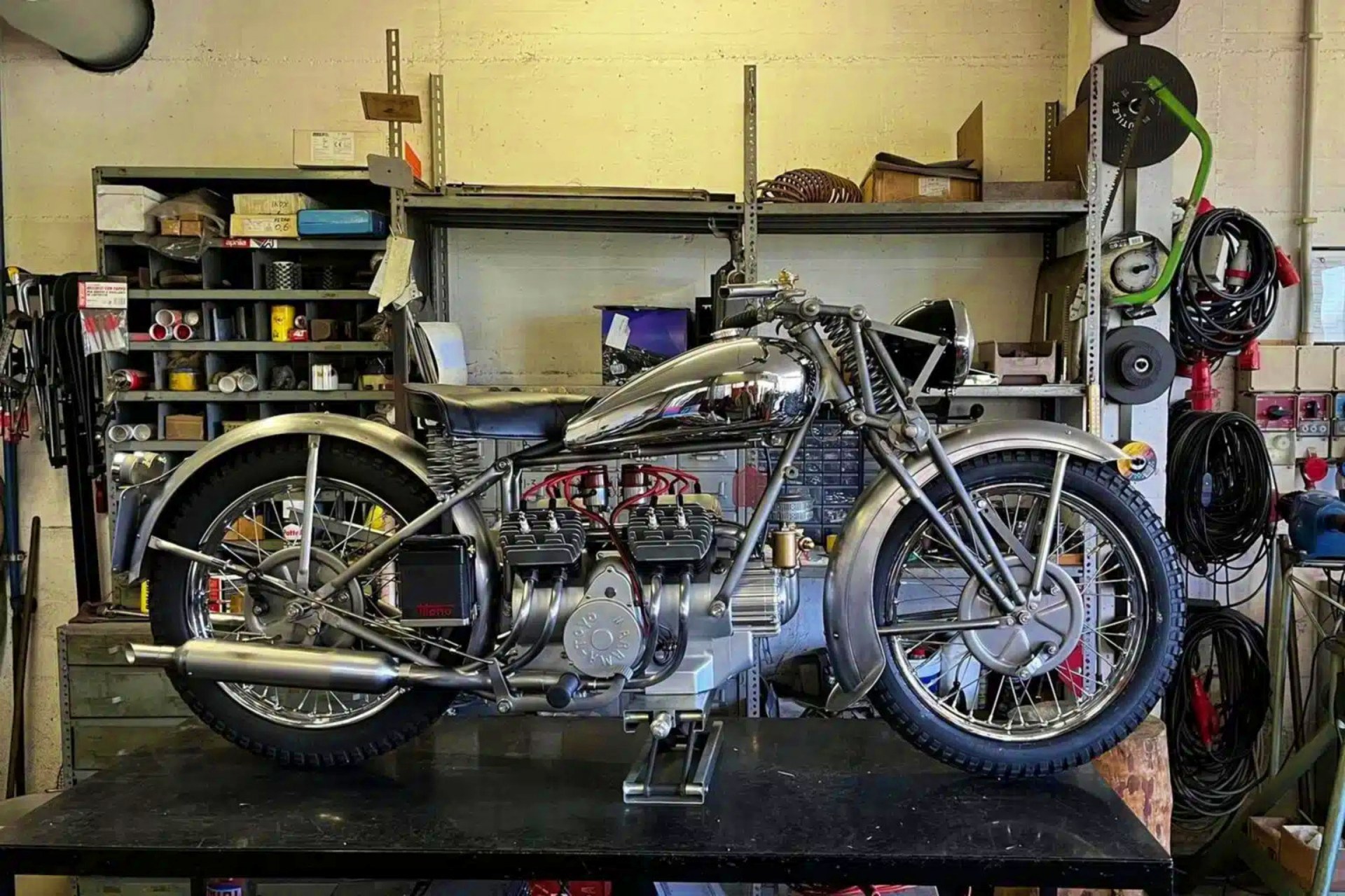 Galbusera Toyo V8 1938 two strokes