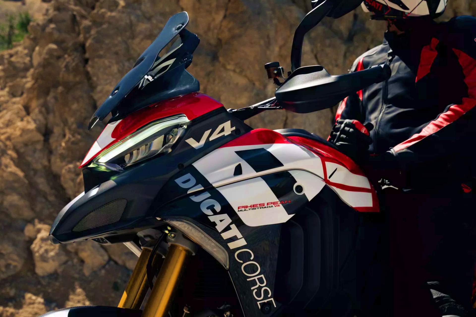 Multistrada V4 Pikes Peak 2027