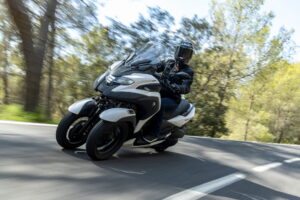 Yamaha Tricity 300 Airbag Test