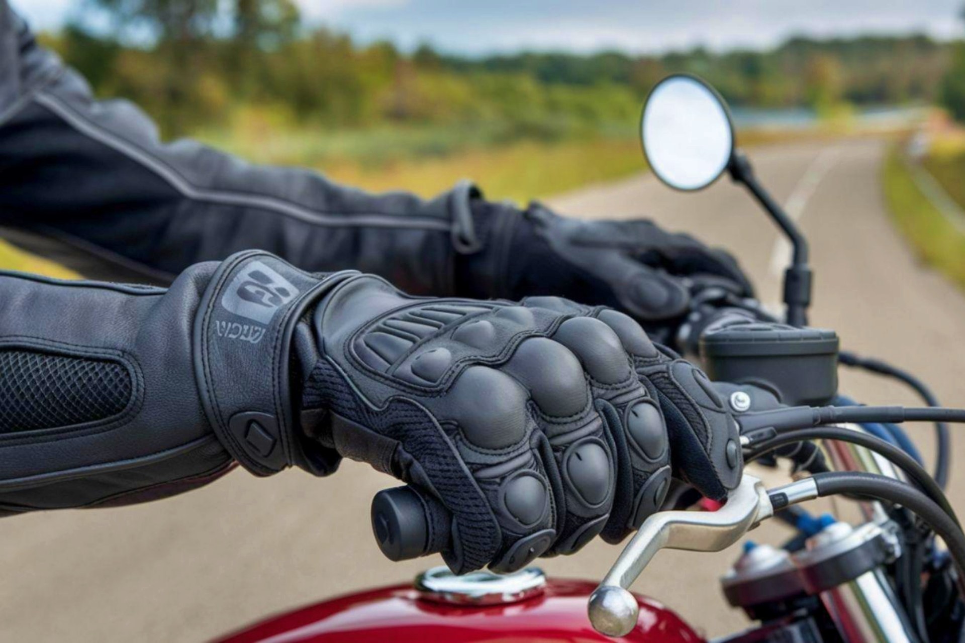 Nueva norma DGT guantes 2026