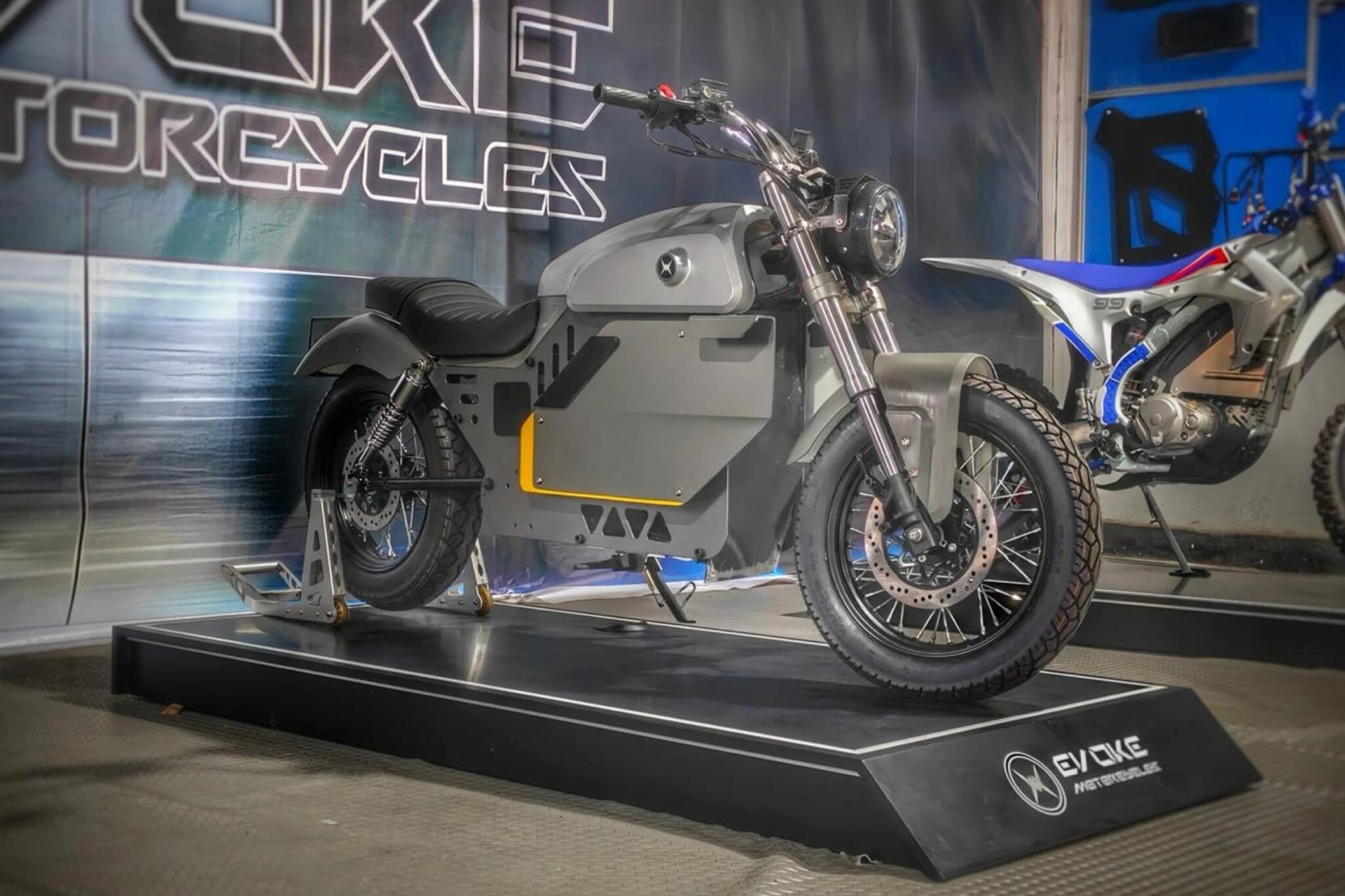 Evoke Motorcycles celebrates its 10th Anniversary by launching a new factory and its new Nrgy model