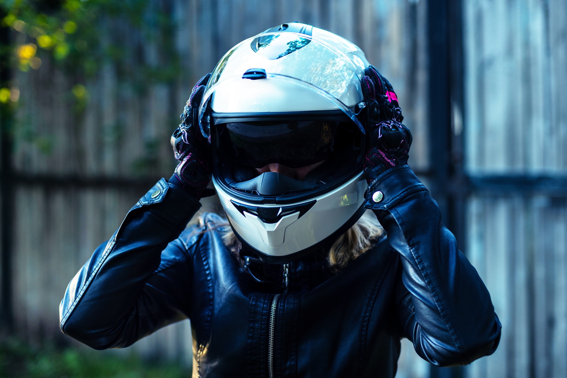 AMV includes glove coverage in all its insurance policies for free