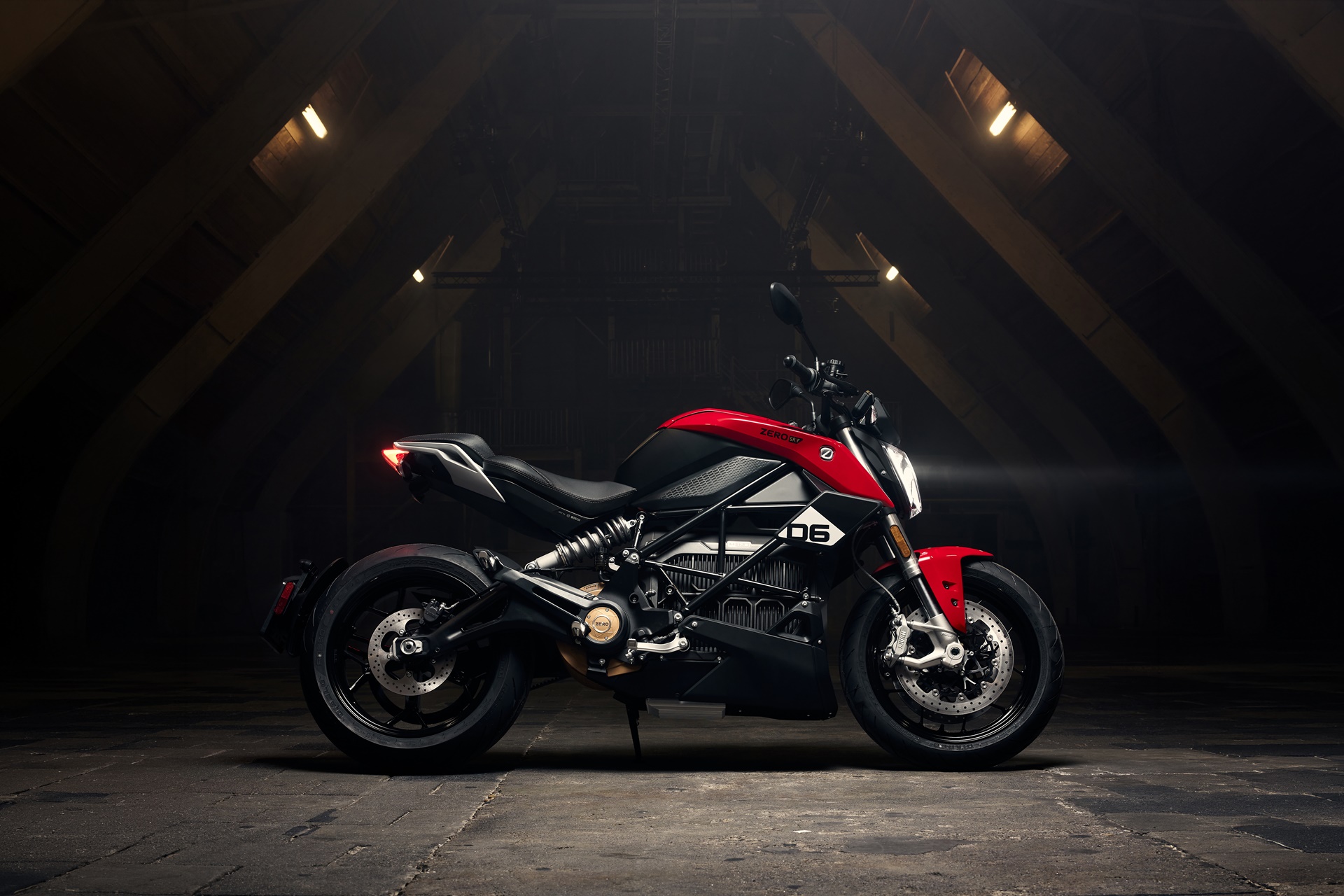 Zero launches a limited edition of its SR/F on the occasion of its 20th Anniversary
