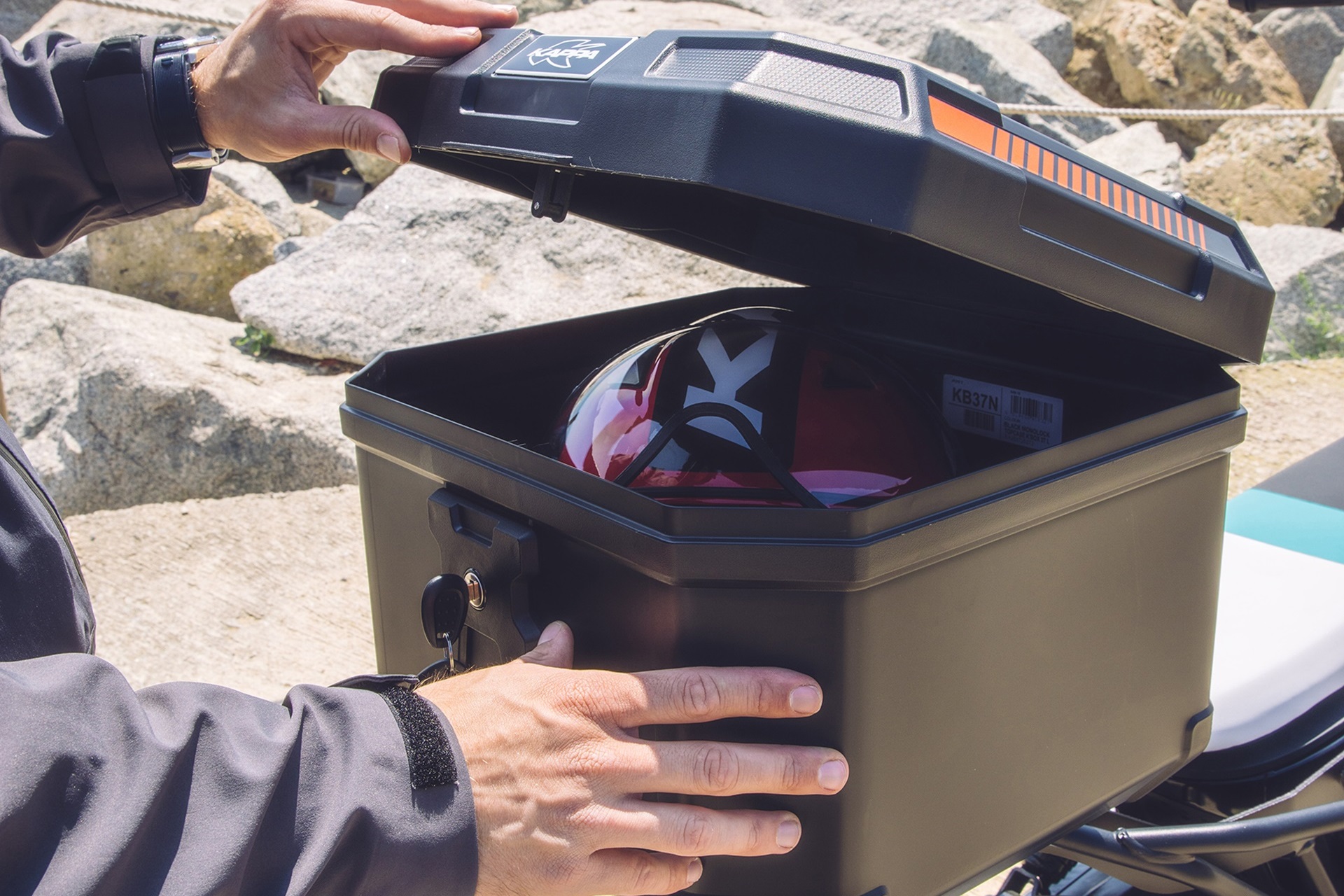 Nuevo baúl de Kappa K’BOX KB37N: tu aliado definitivo con 37 litros de capacidad