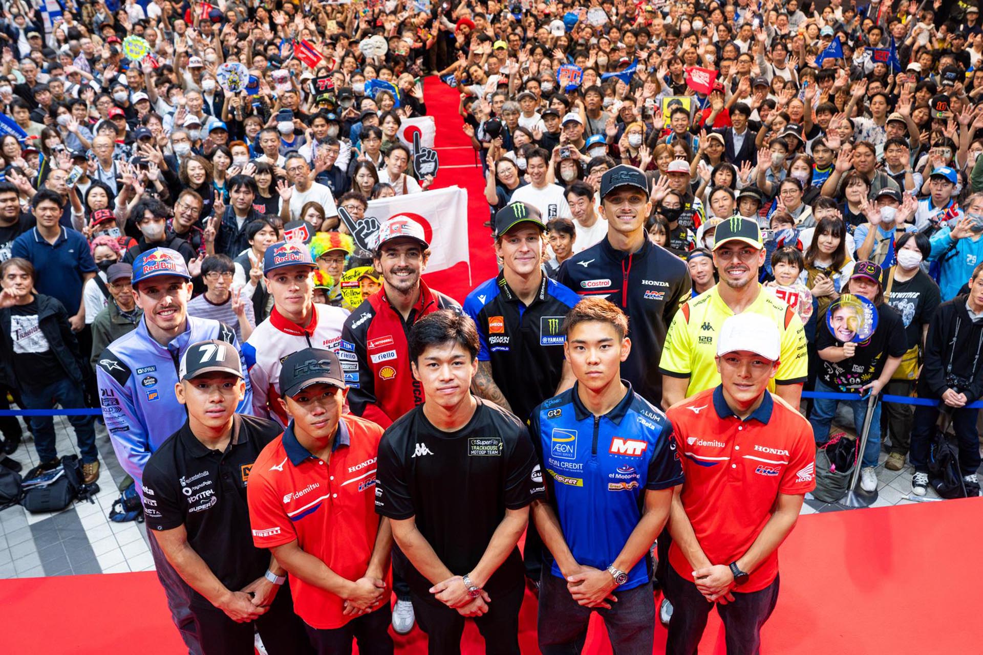There are other, much more effective ways to bring MotoGP closer to the public and less inopportune.