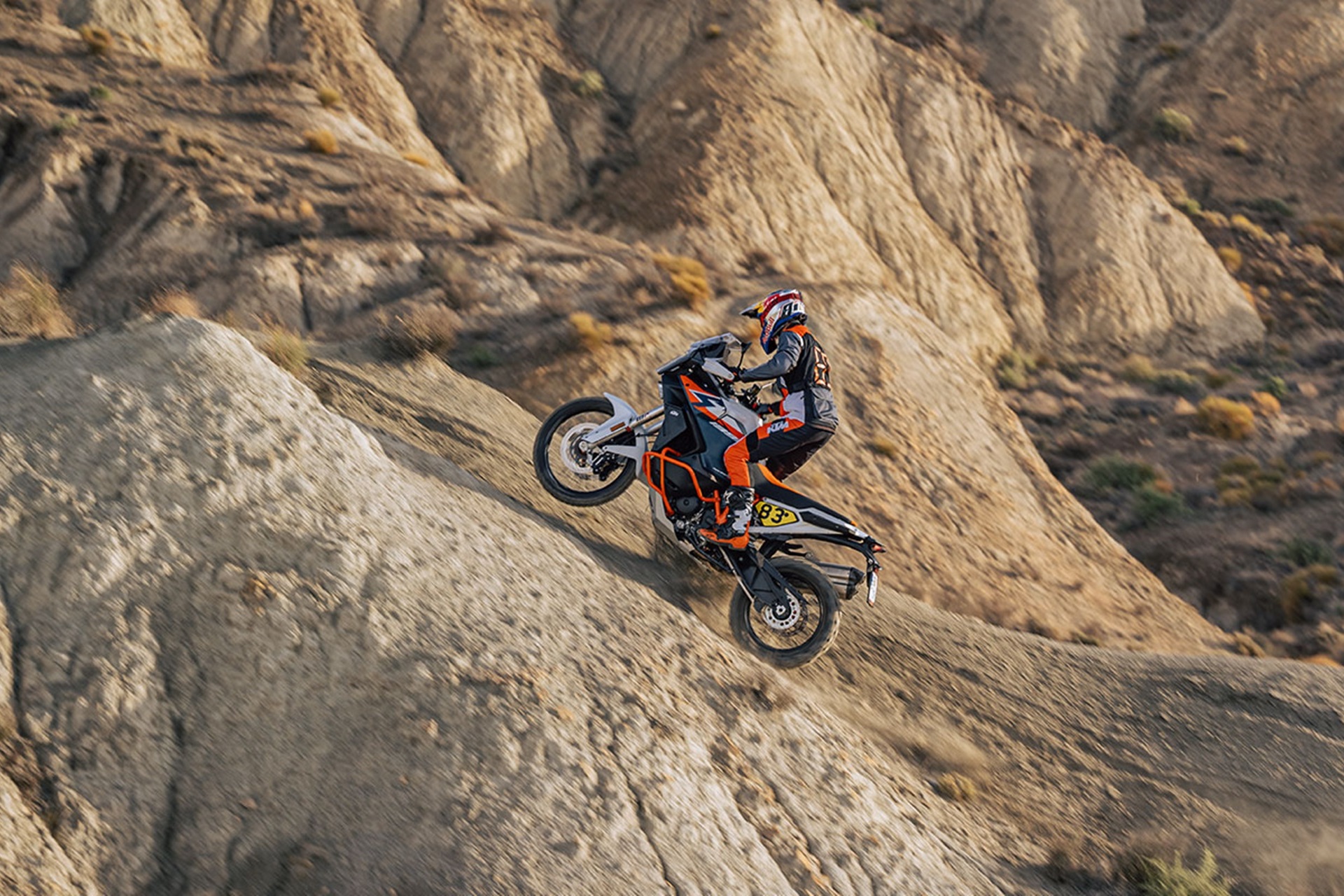 KTM resurrects the 990 Adventure: two prototypes point to a new R version for 2027
