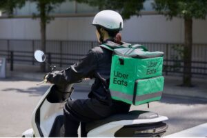 Honda and Uber Eats Japan evaluate the safety of their delivery drivers through a new APP